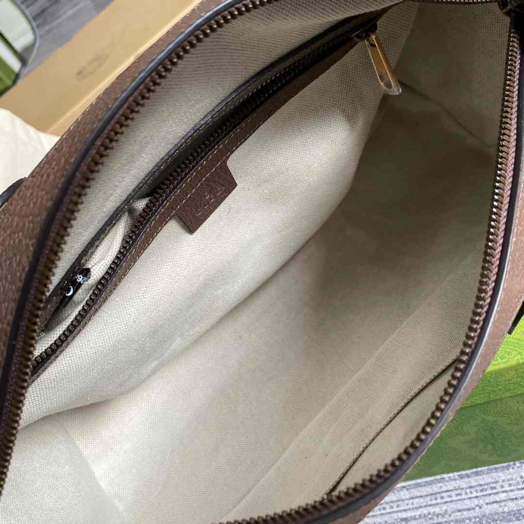 Gvc*1 Soft GG Svp*me Duffle Bag Brown 14.1 in/ 36 cm