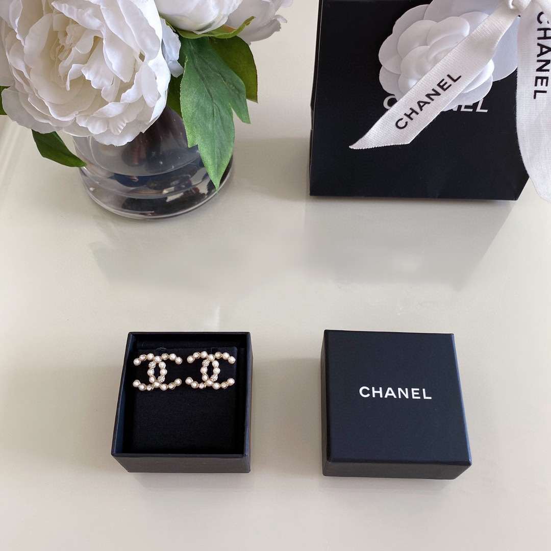 Ch**el Letter C Earrings Gold For Women