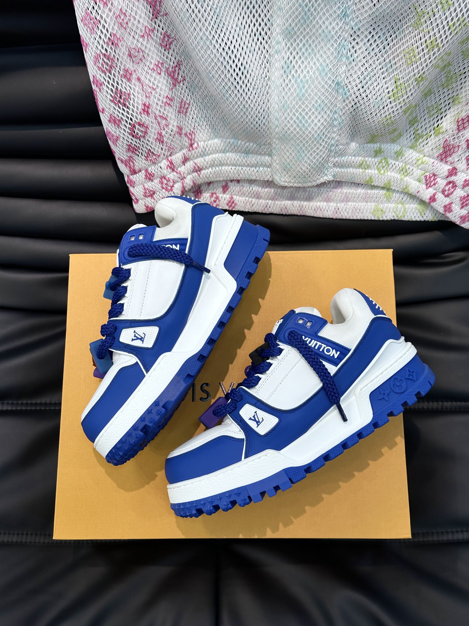 L0vis Vvtt0n Trainer Maxi Sneaker LV Blue For Women