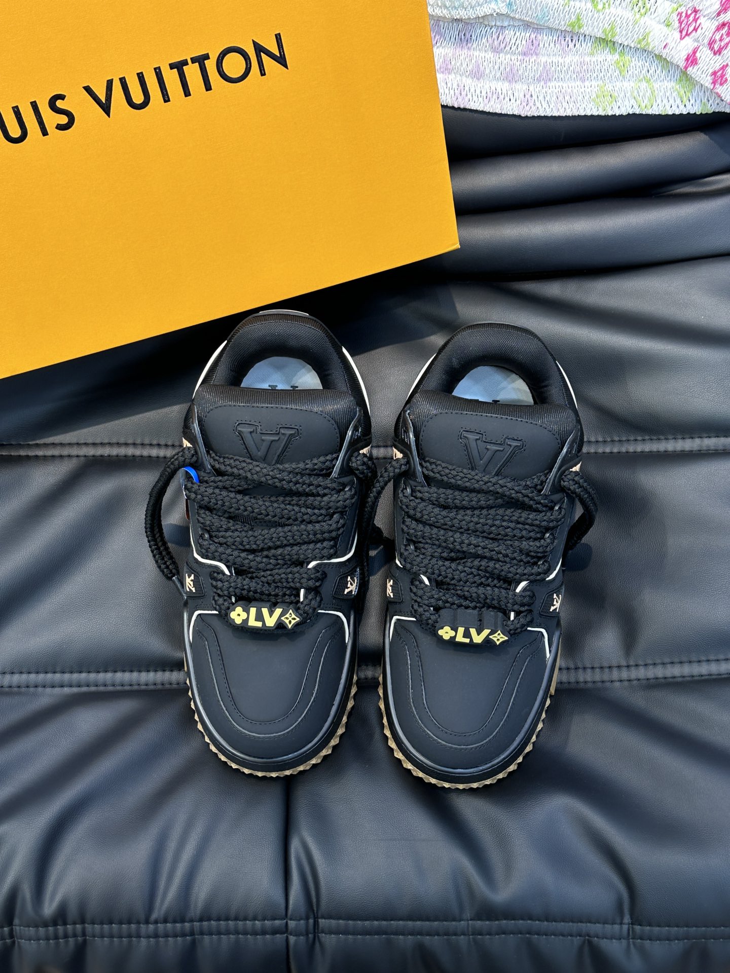 L0vis Vvtt0n Trainer Maxi Sneaker LV Black For Women