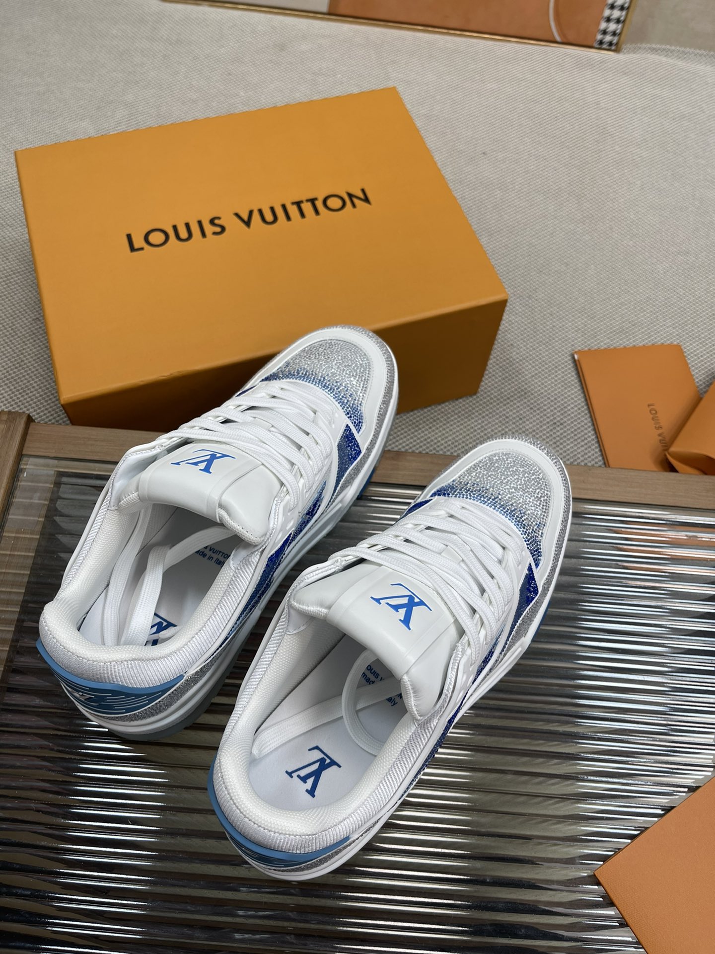 L0vis Vvtt0n Trainer Sneaker LV White For Women