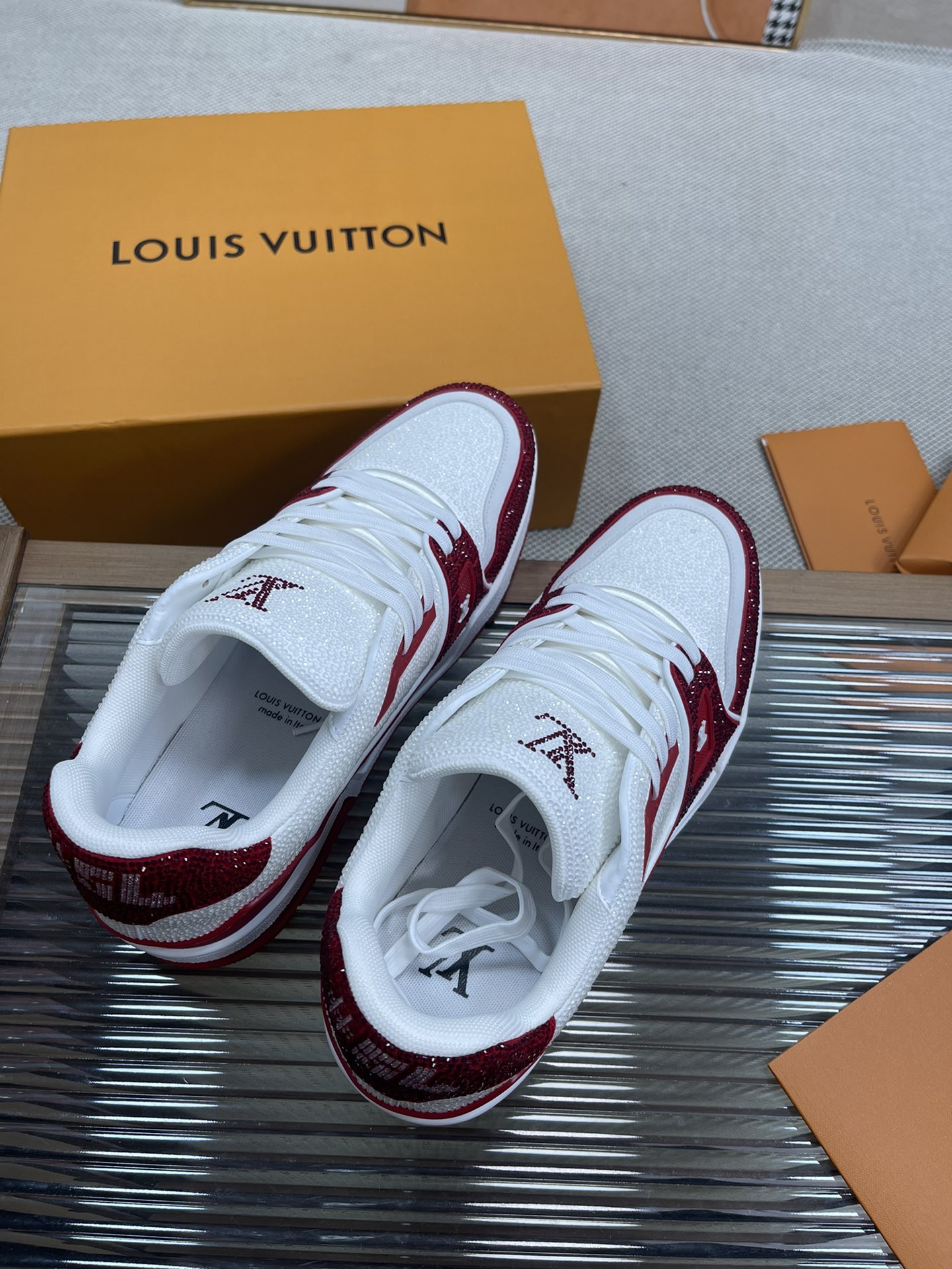 L0vis Vvtt0n Trainer Sneaker LV Red For Women