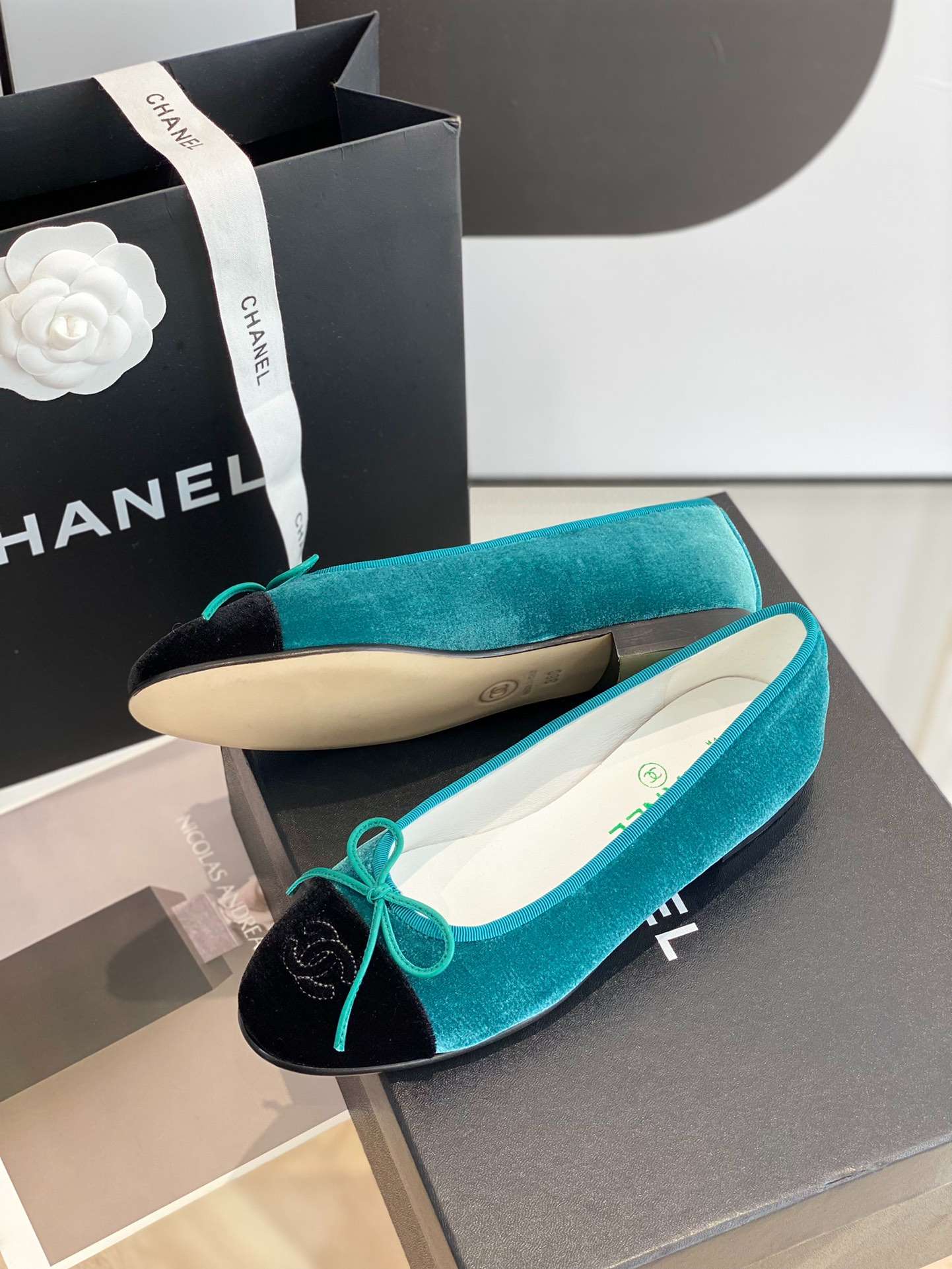 Ch**el Ballet Flats Green For Women