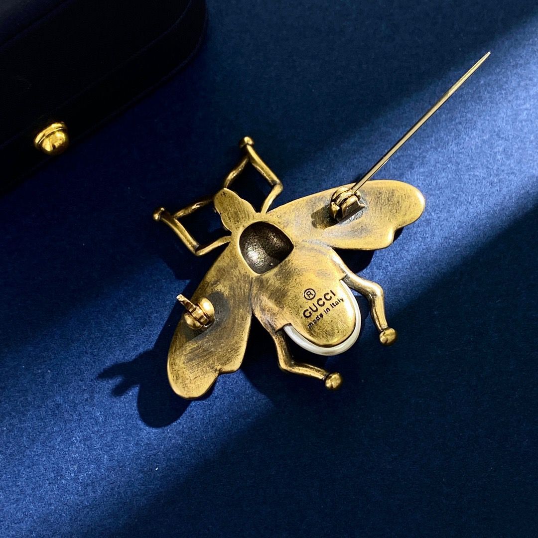 Gvc*1 Pearl Red D1am0nd Bee Brooch Gold For Women