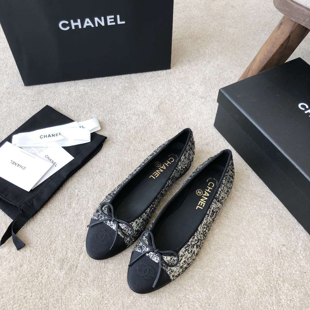 Ch**el Ballet Flats Black For Women