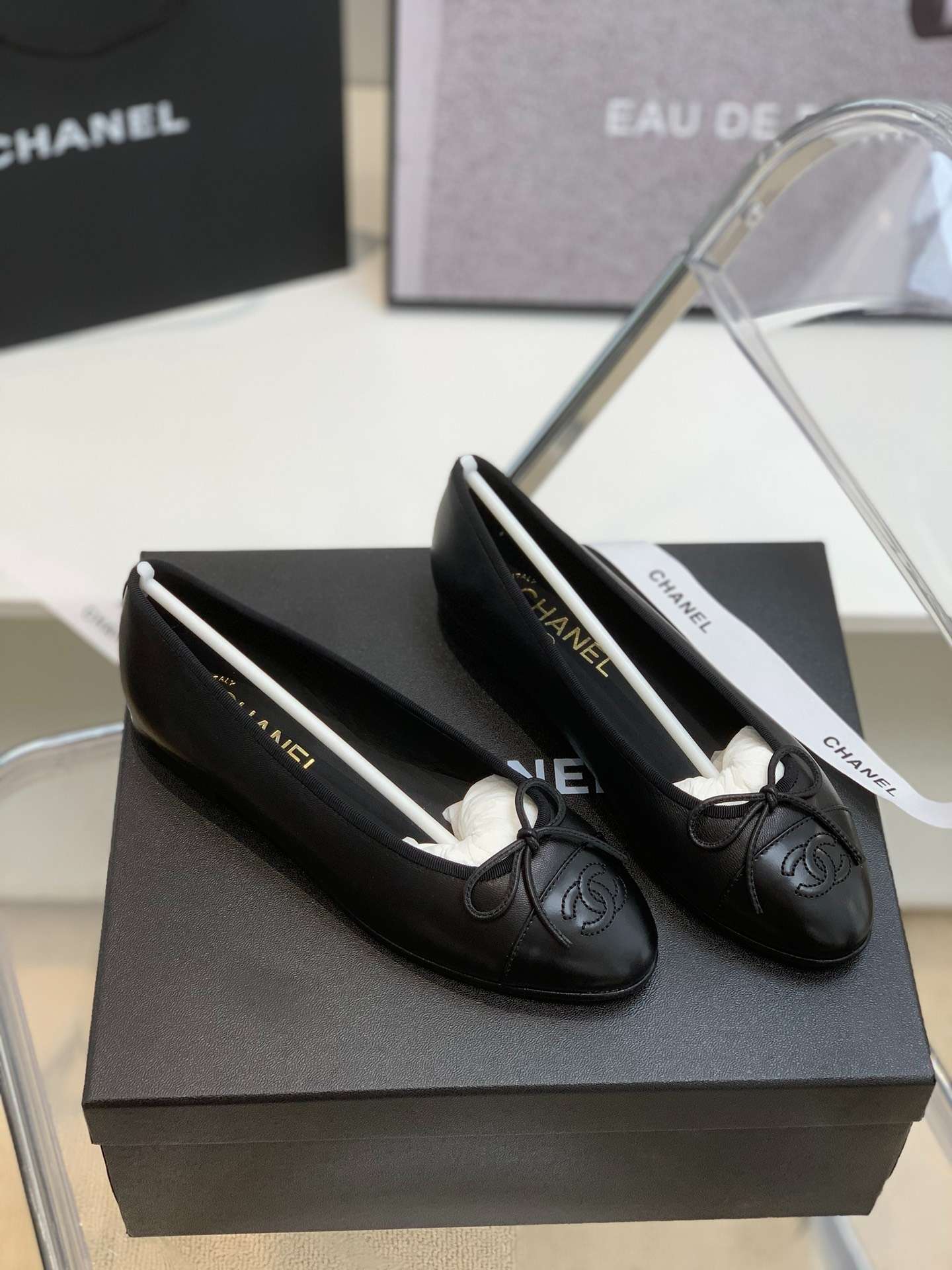 Ch**el Ballet Flats Black For Women