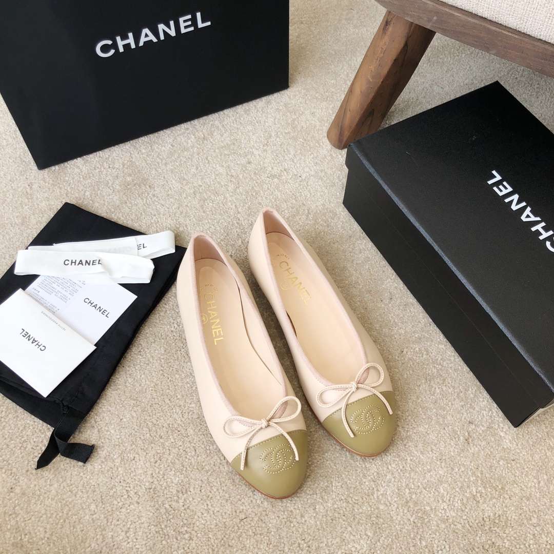 Ch**el Ballet Flats Cream For Women