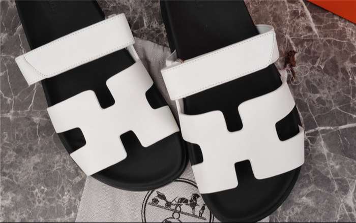 H**me5 Chypre Sandal White For Women