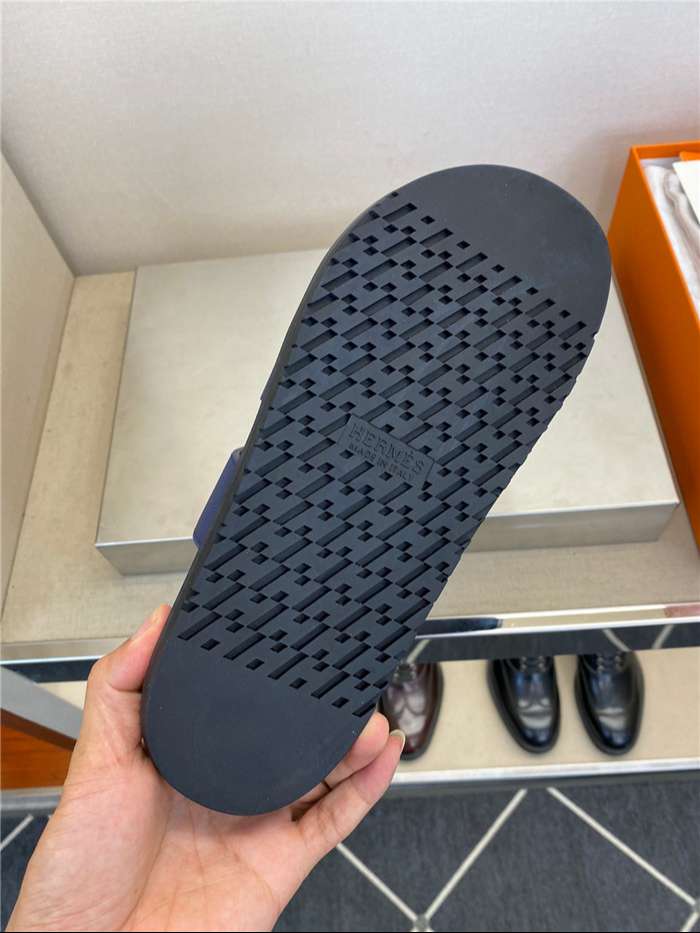 H**me5 Chypre Sandal Black For Women