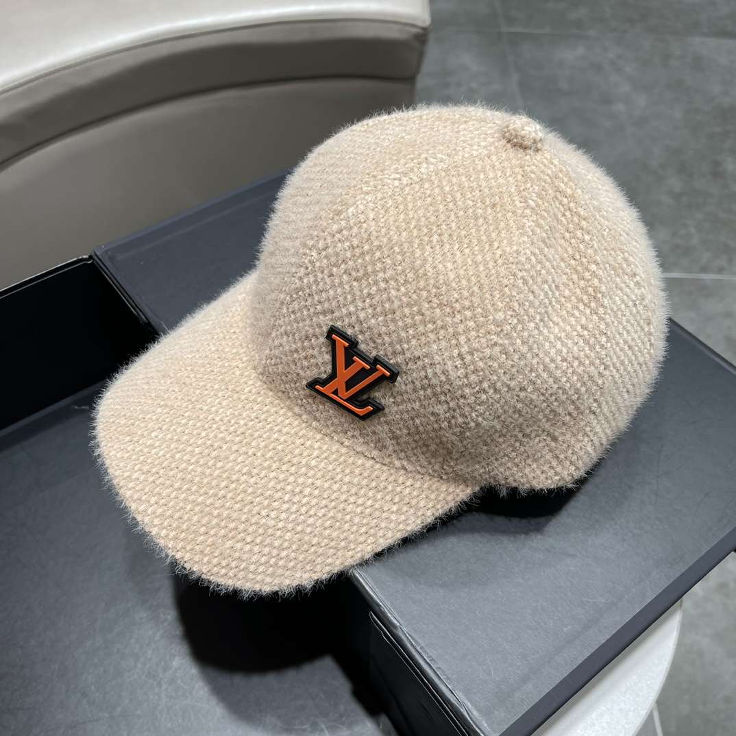 L0vis Vvtt0n Corduroy Cap Beige For Women