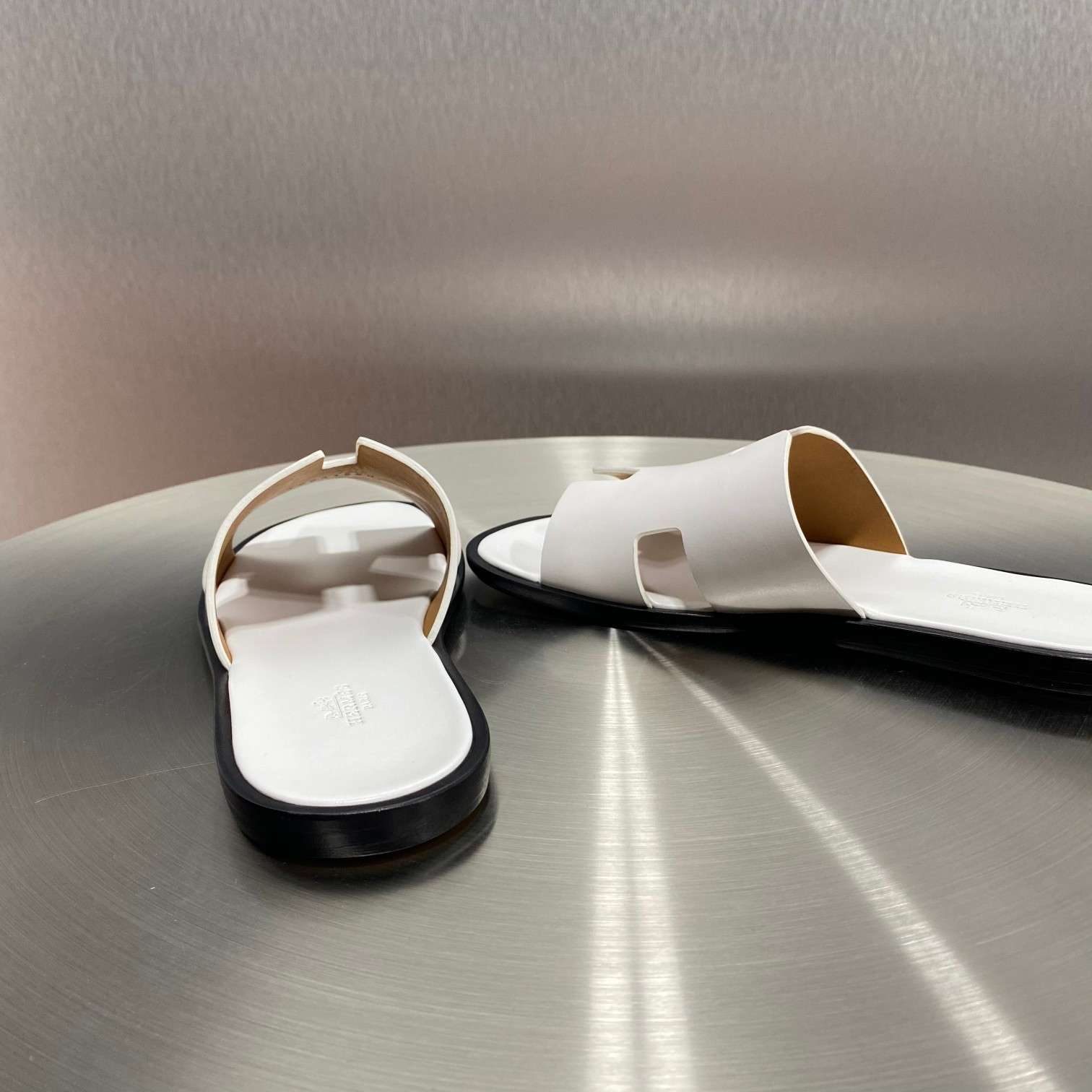 H**me5 Oran Sandal White For Men