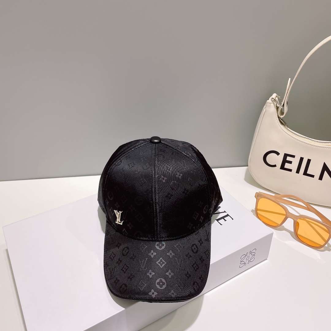 L0vis Vvtt0n Iconic Cap Black For Men