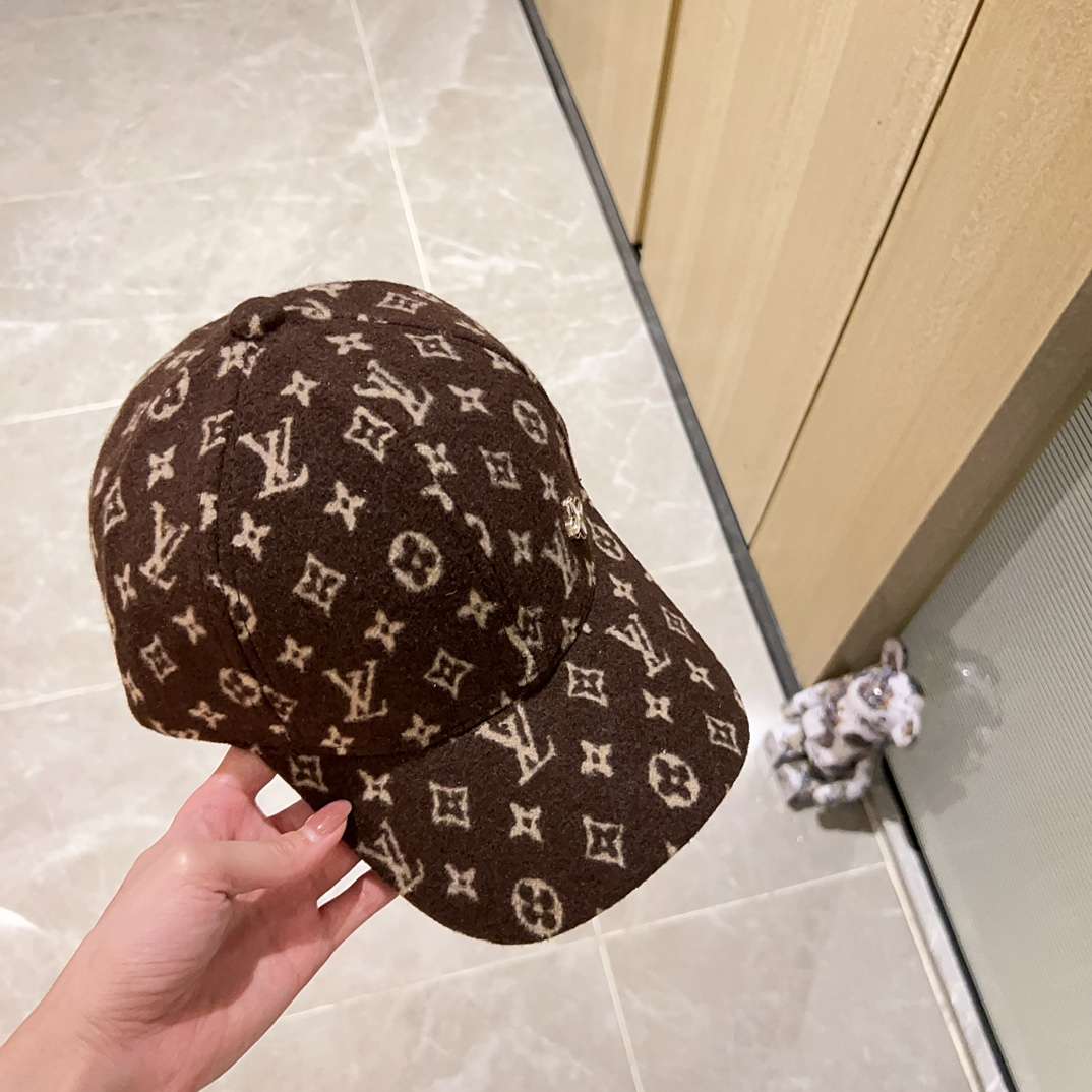 L0vis Vvtt0n Monogram Pattern Cap Brown For Women