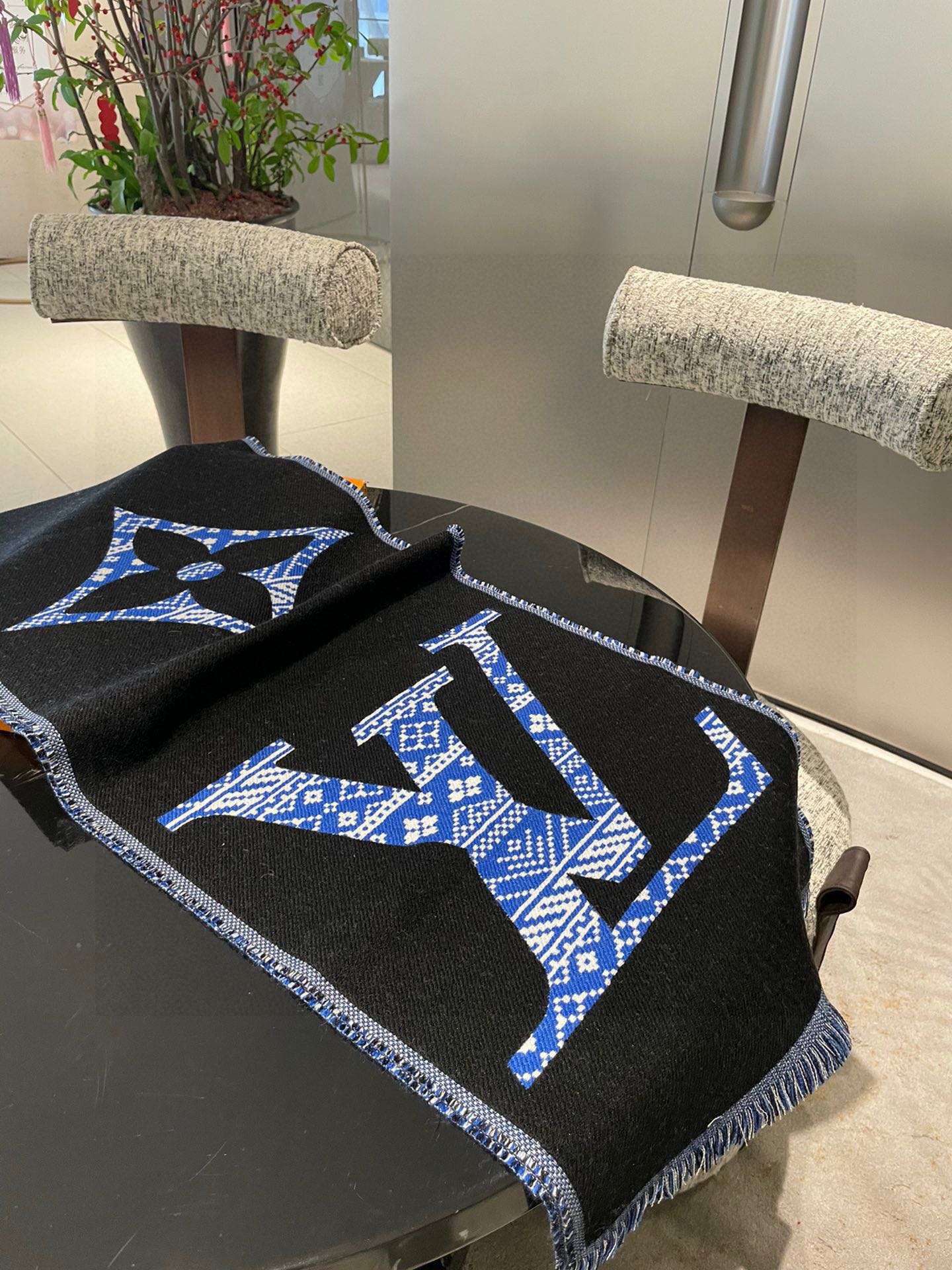 L0vis Vvtt0n MNG Two-Sided Scarf Blue For Women