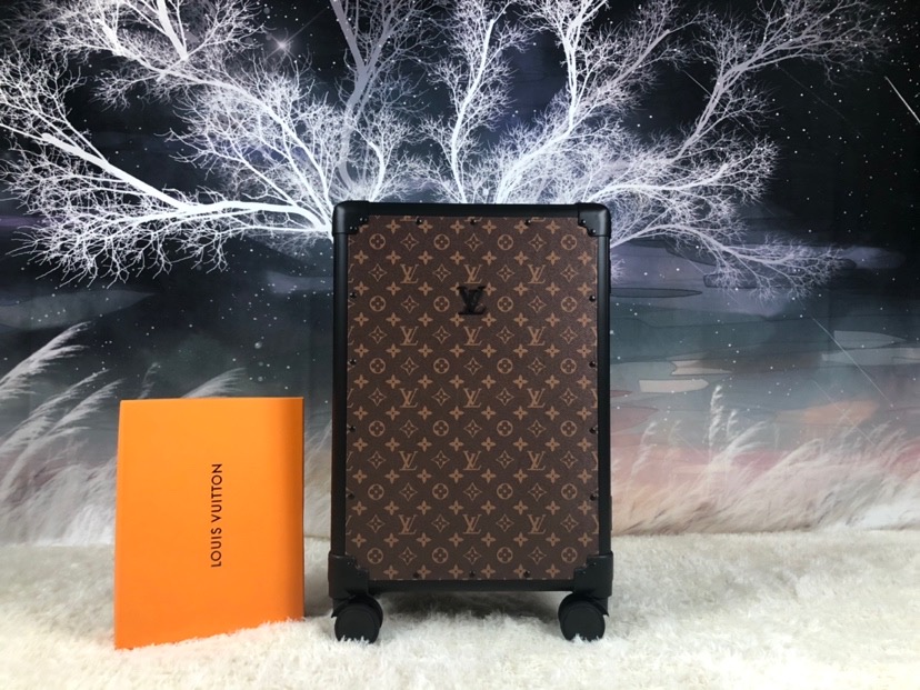 L0vis Vvtt0n Rolling Trunk Brown 55cm/21.6in