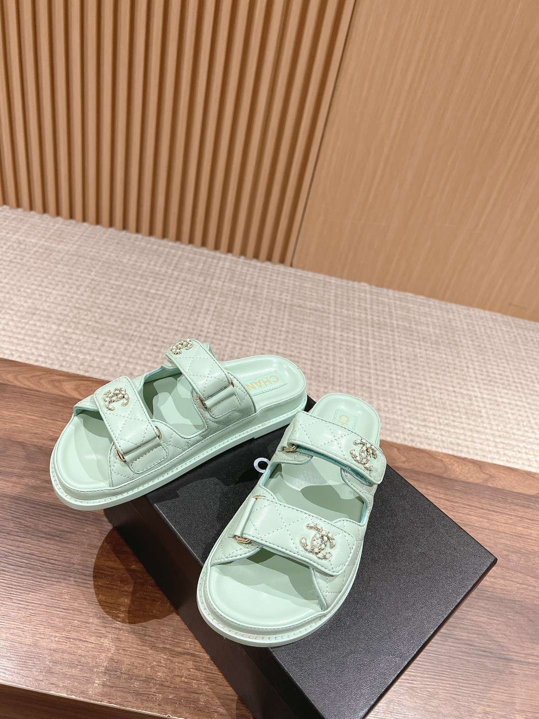 Ch**el Sandals With Ch**el Logo Jade Green For Women