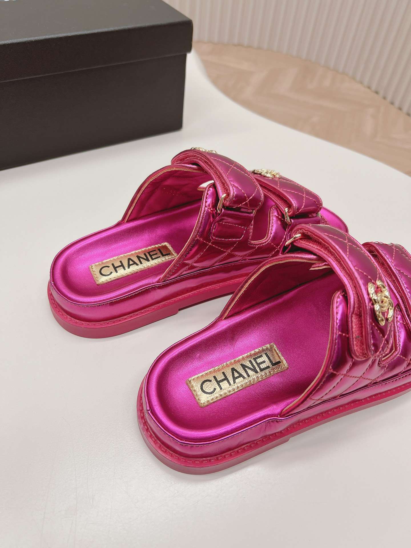Ch**el Sandals With Ch**el Logo Pink For Women