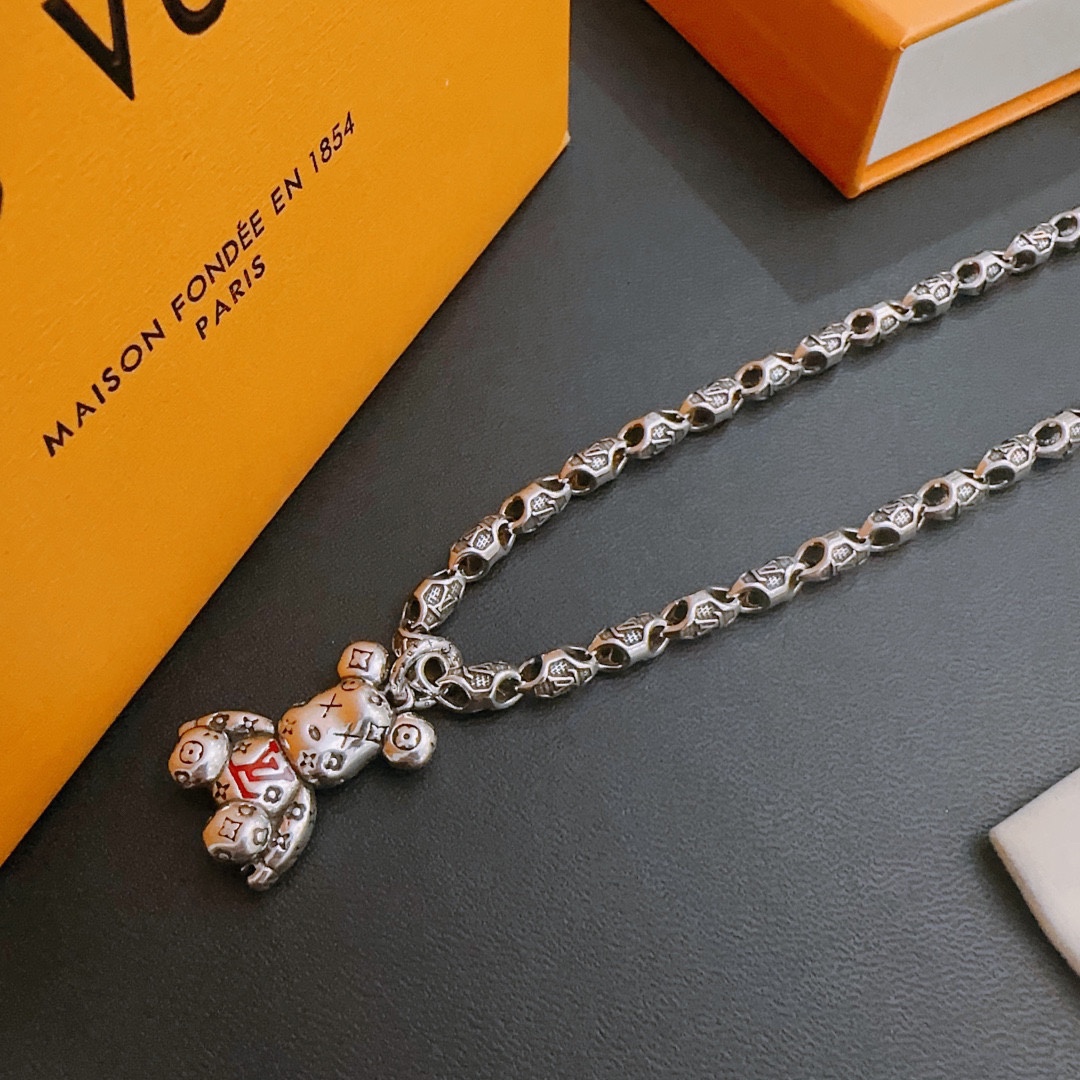 L0vis Vvtt0n Bear Necklace Silver For Women