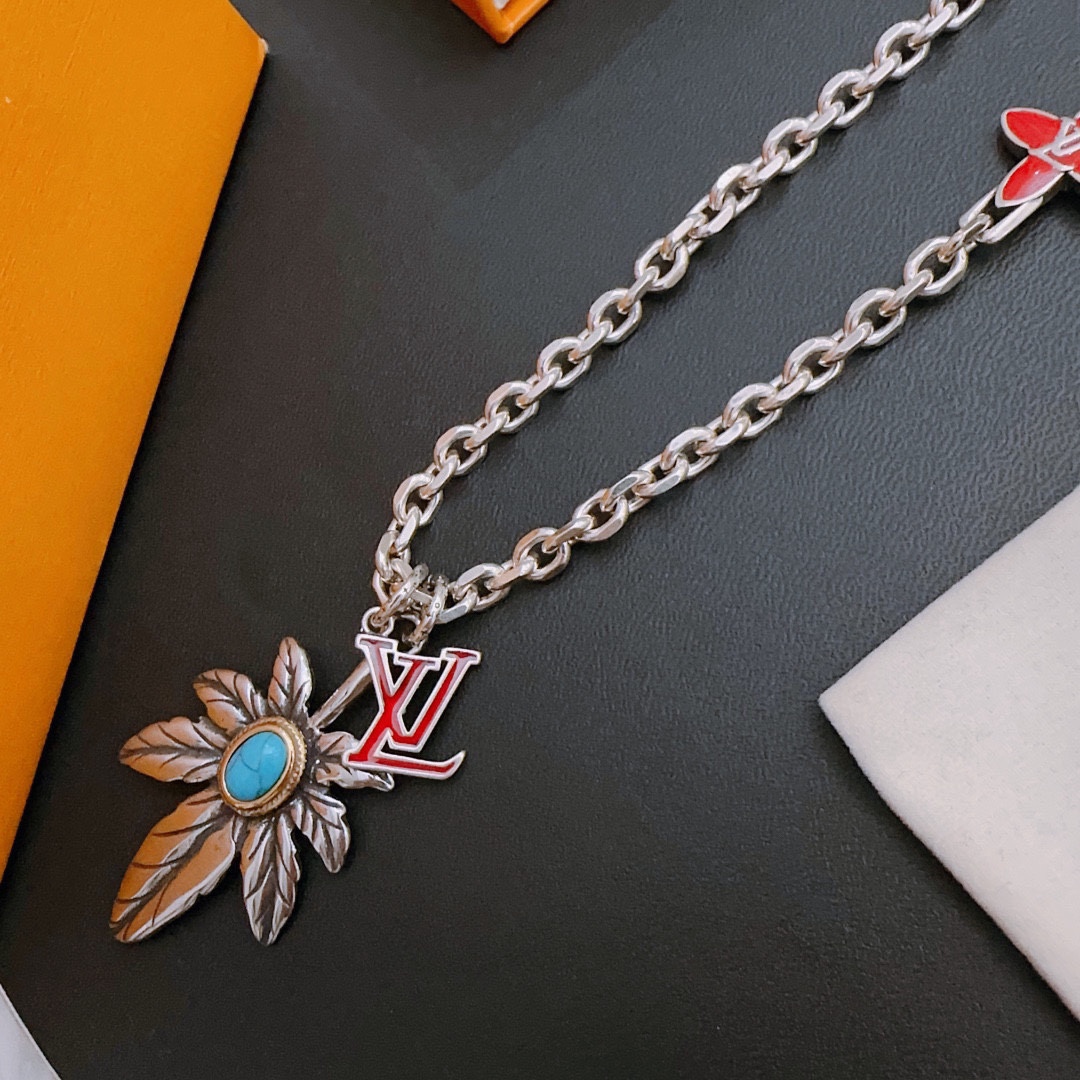 L0vis Vvtt0n Necklace Silver For Women