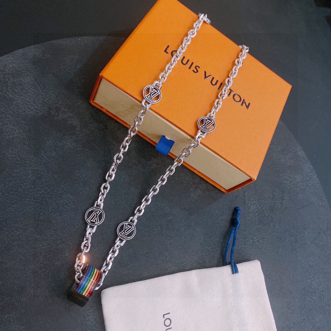 L0vis Vvtt0n Necklace Silver For Women