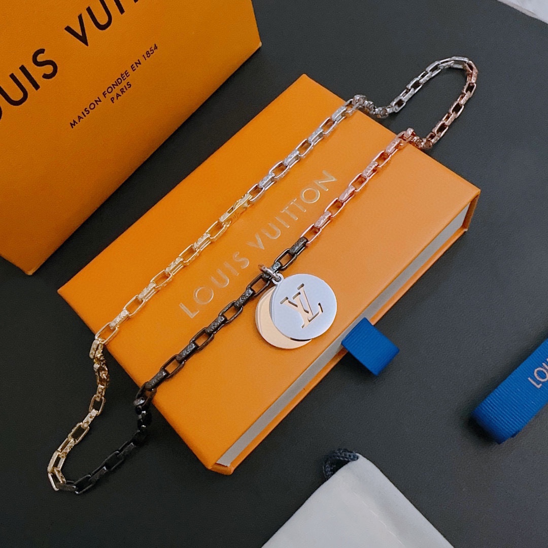 L0vis Vvtt0n Necklace Gold For Women