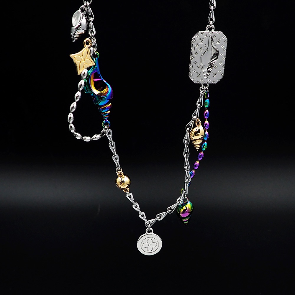 L0vis Vvtt0n Shell Necklace Silver For Men