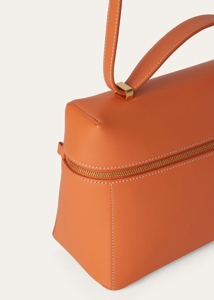 [True-to-ORIGINAL] L0r0 P1ana Extra Bag L27 Cinnamon Orange For Women 10.6in/27cm FAN3462 L0AX