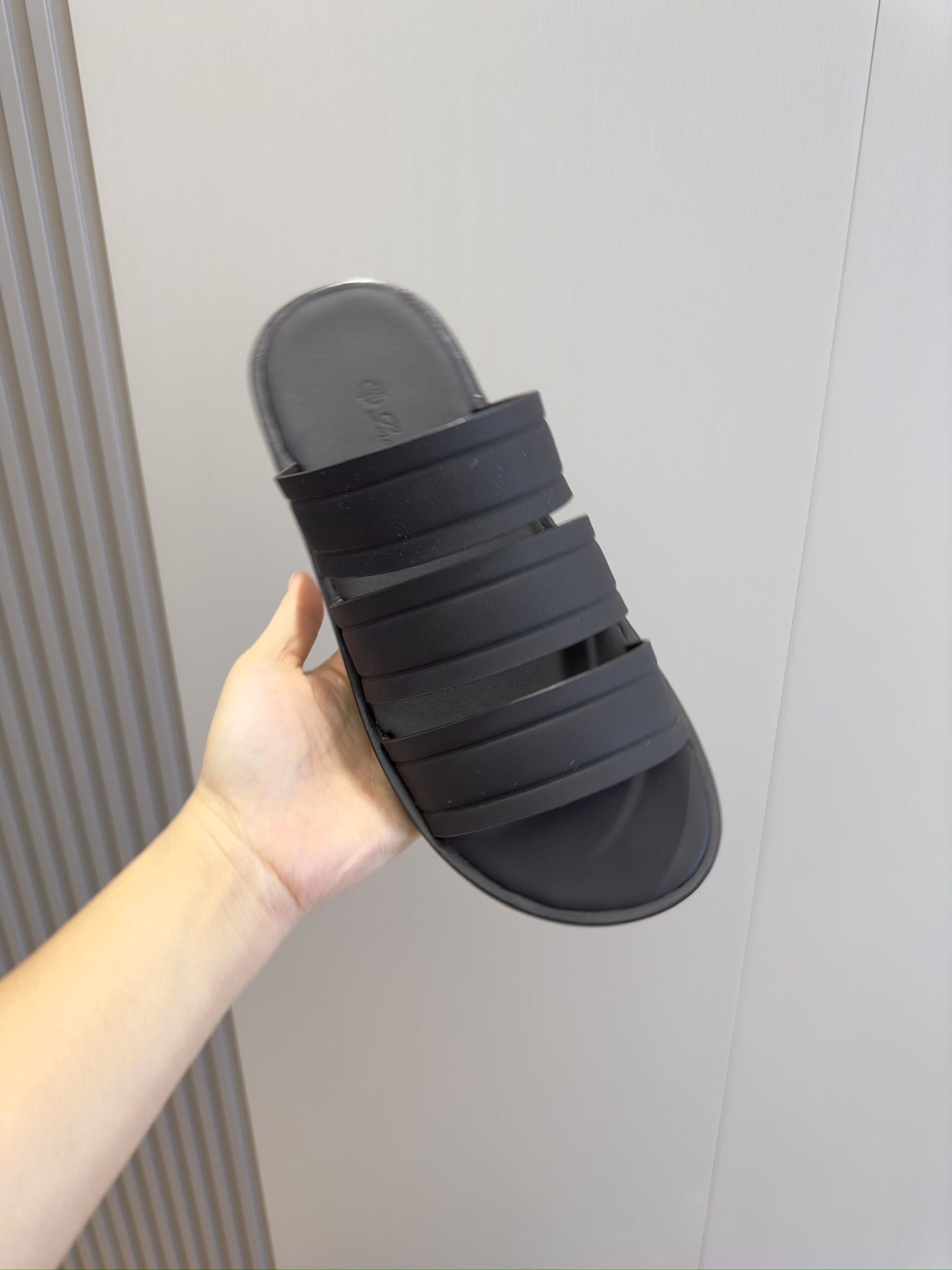 L0r0 P1ana Naha Sandal Black For Men FAN8776