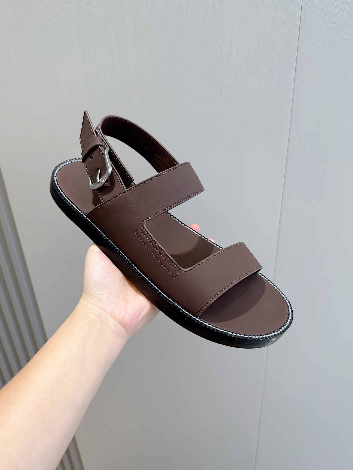 L0r0 P1ana Nama Sandal Dark Brown For Men FAN8703