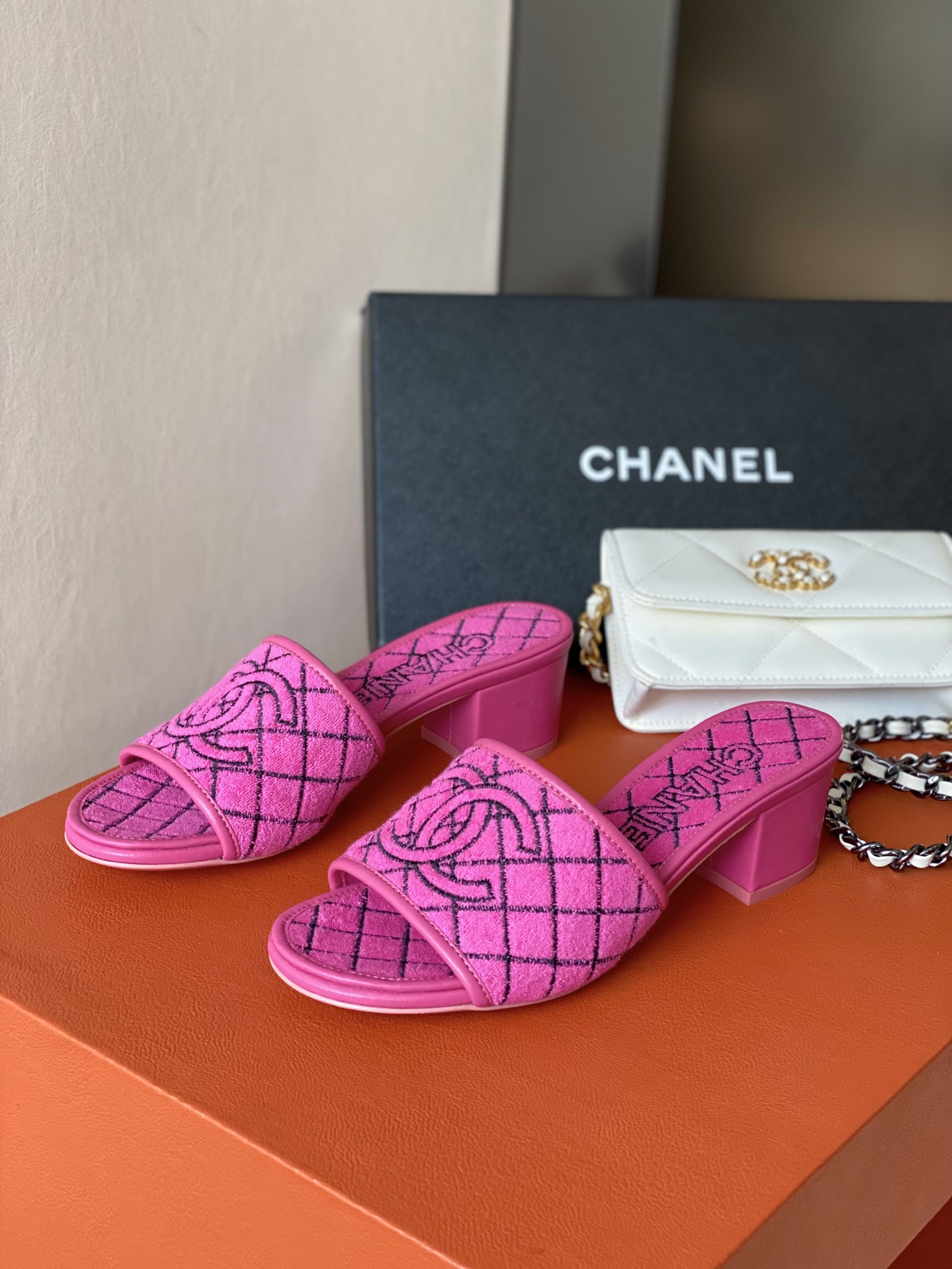 Ch**el Sandals Pink For Women 1.77in/4.5cm