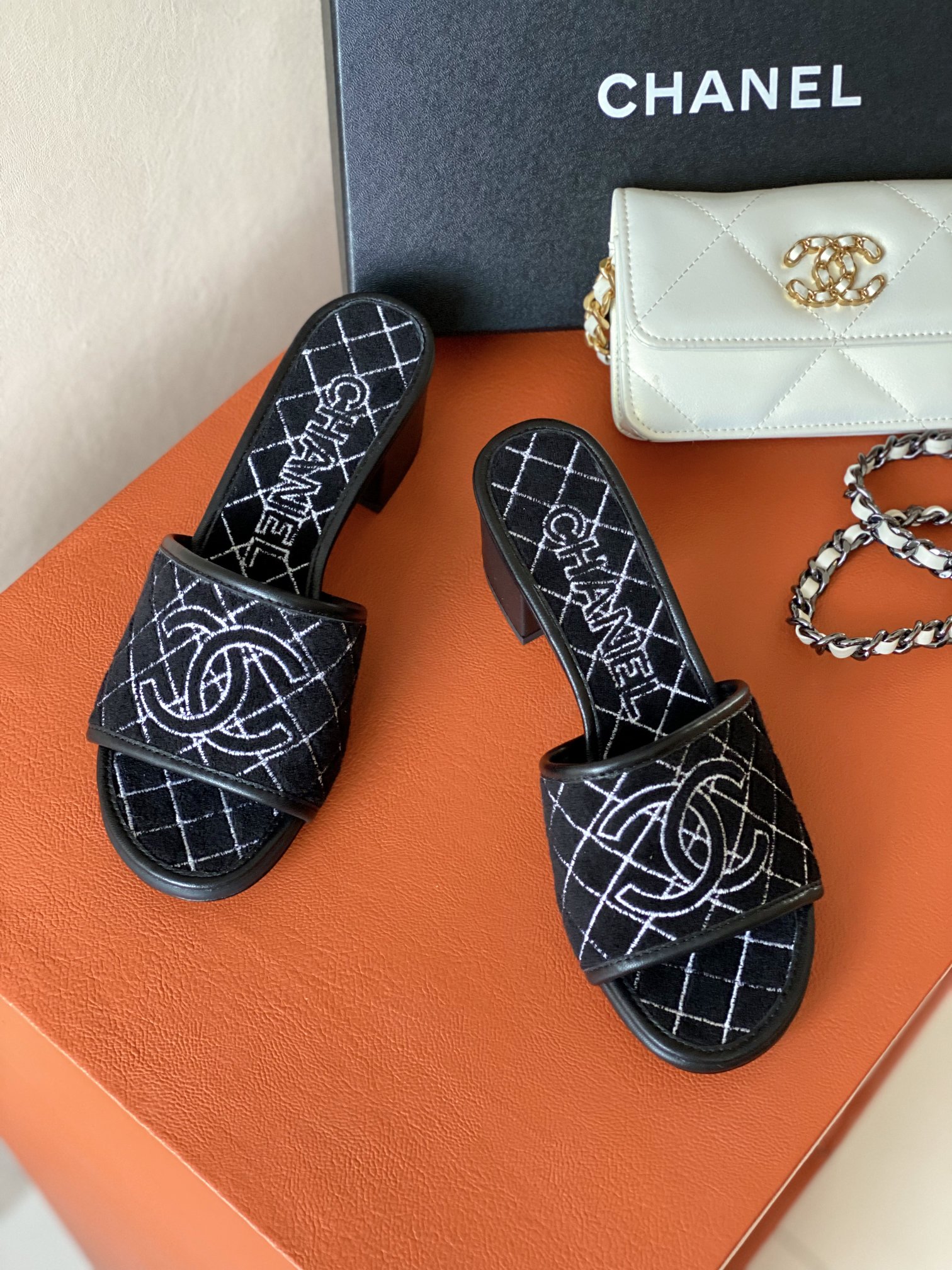 Ch**el Sandals Black For Women 1.77in/4.5cm