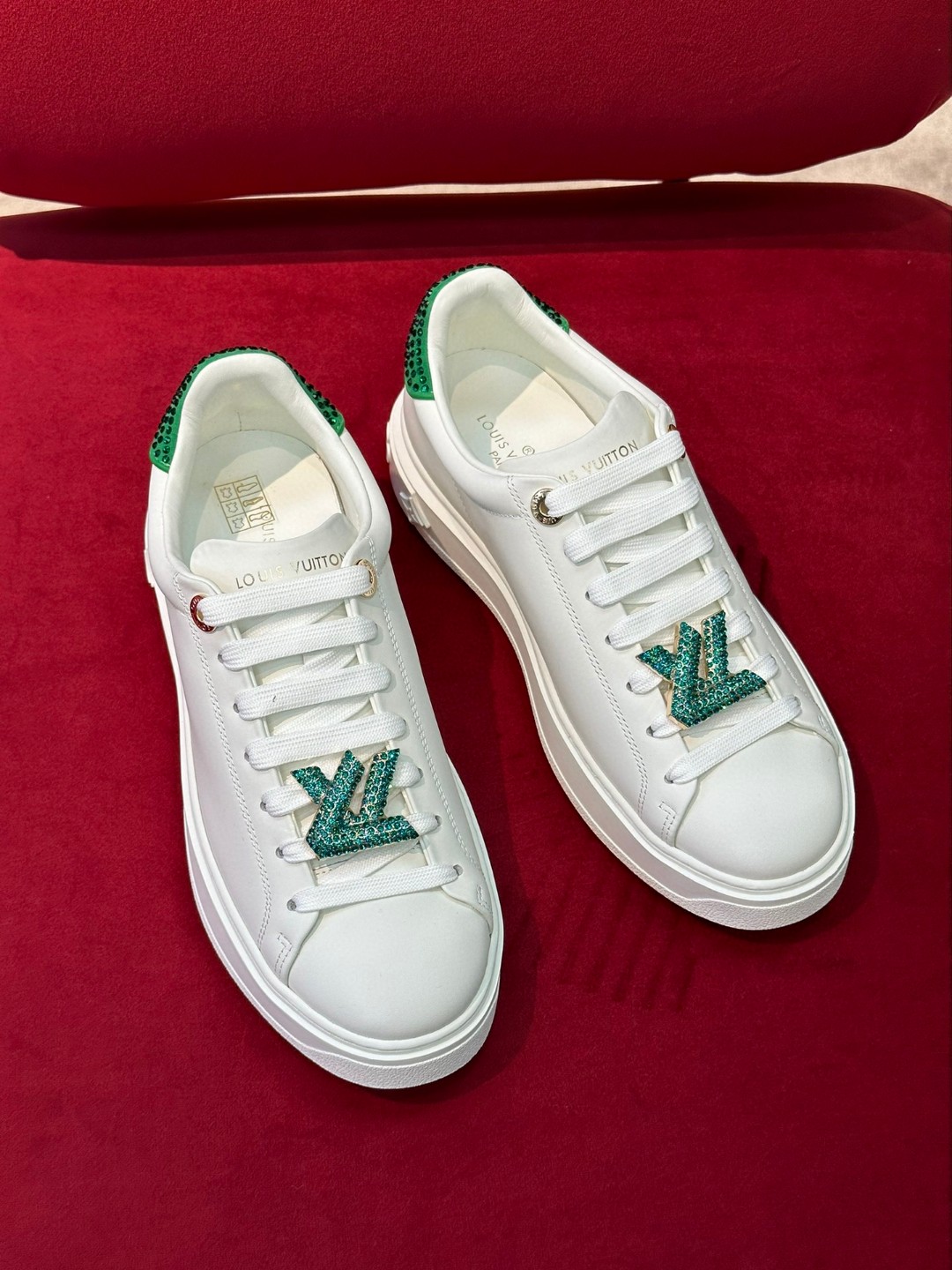 L0vis Vvtt0n Time Out Sneaker Green For Women