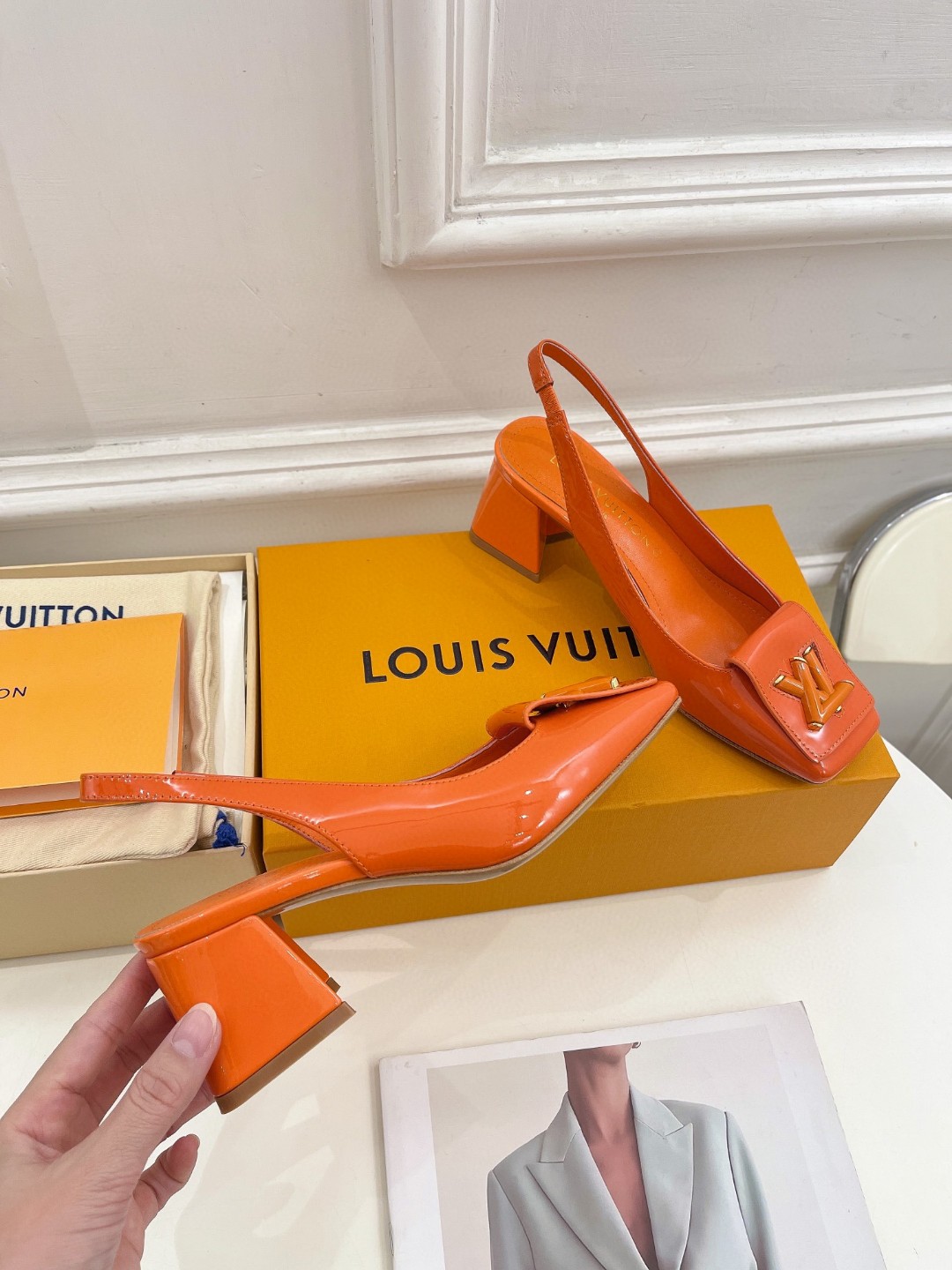 L0vis Vvtt0n Shake Slingback Pump Orange For Women