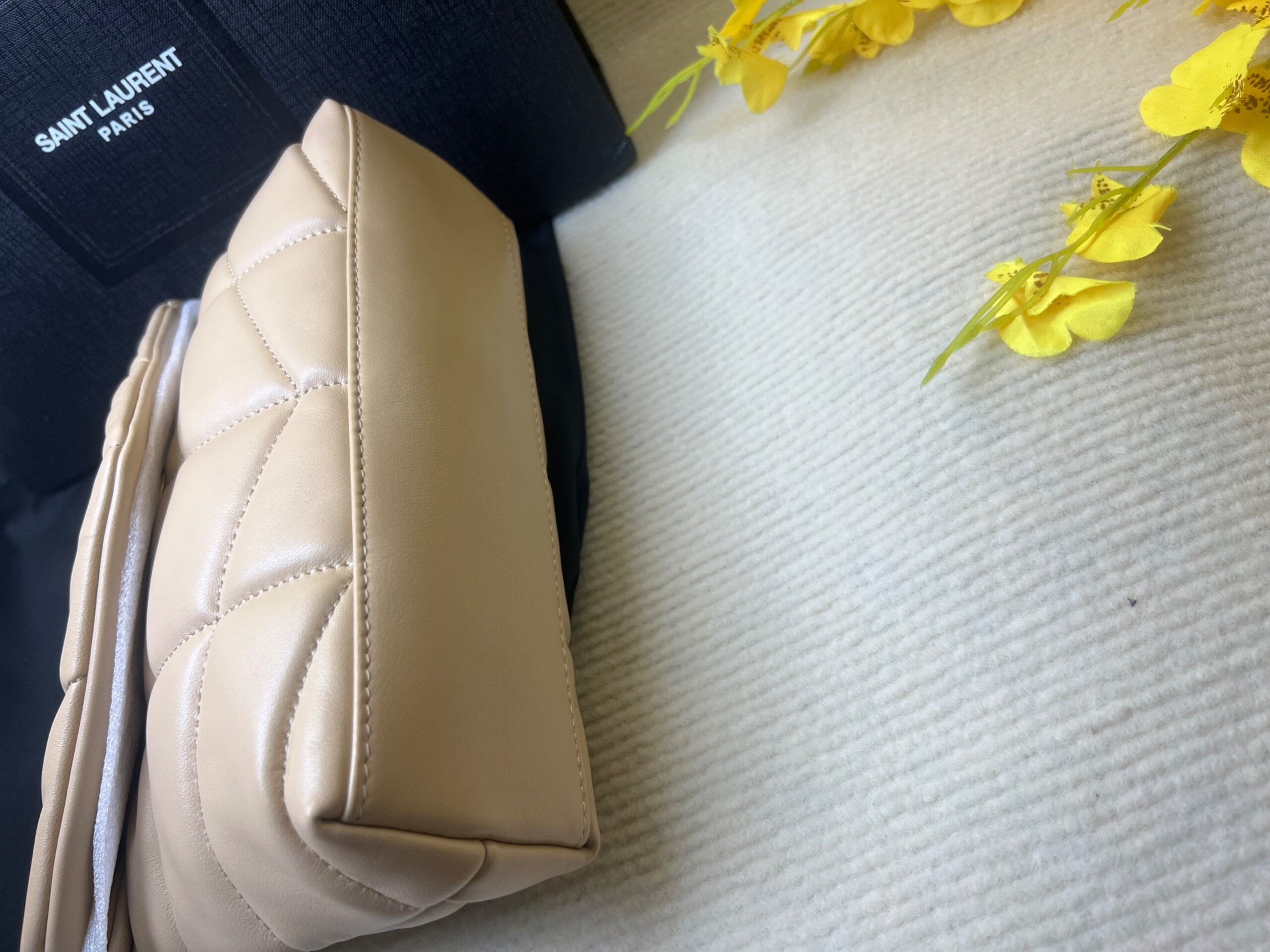 [True-to-ORIGINAL] Sa1nt Lau*nt Toy Puffer Dark Beige For Women 23cm/9cm – 7593371EL072721