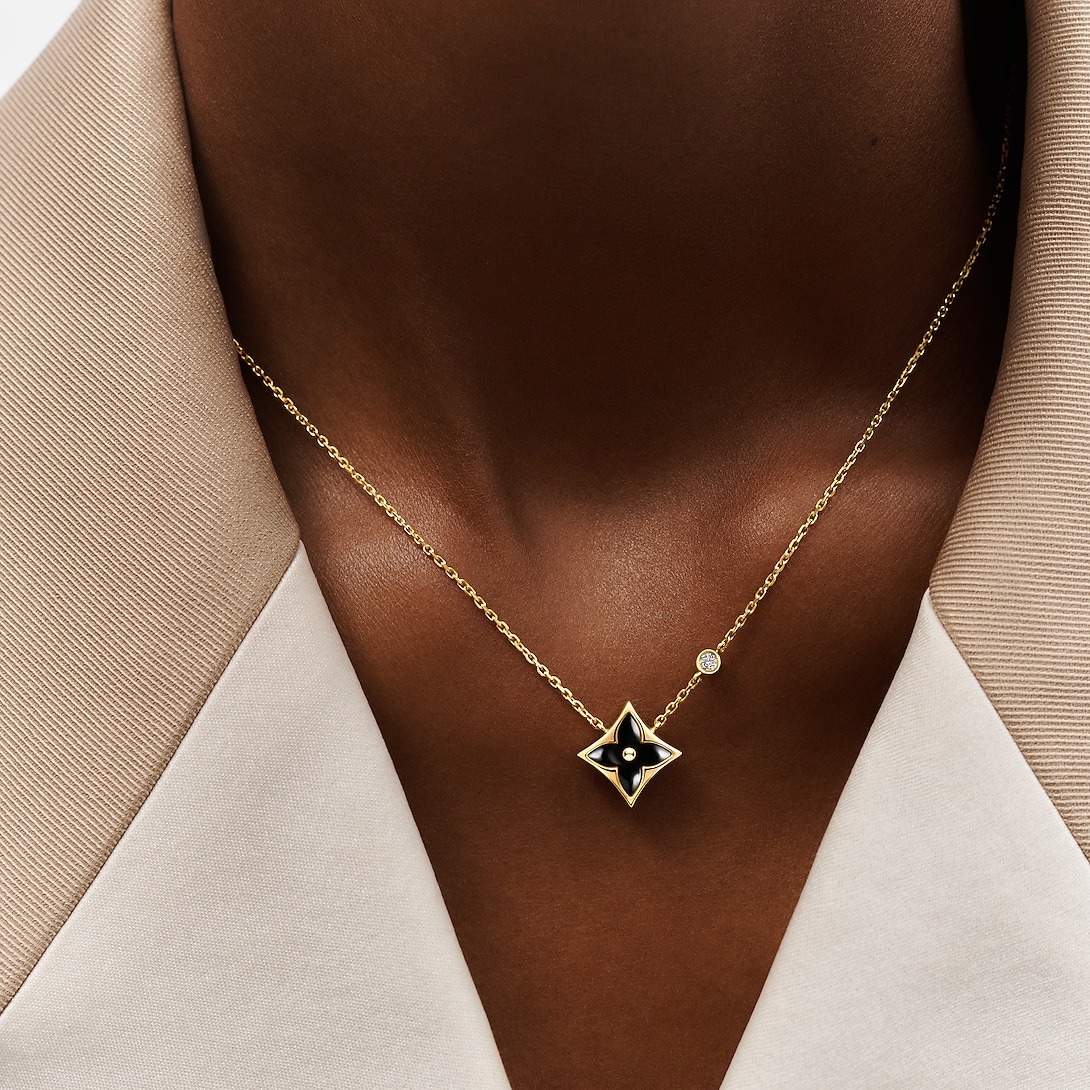 L0vis Vvtt0n Color Blossom BB Star Pendant Necklace Gold-Toned For Women Q93699