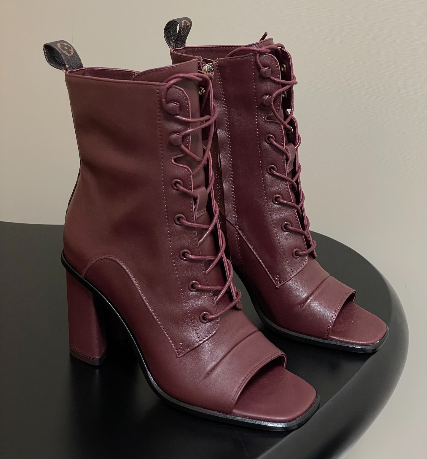 L0vis Vvtt0n Berlin Open Toe Ankle Boots Bordeaux Red For Women 1AICLT