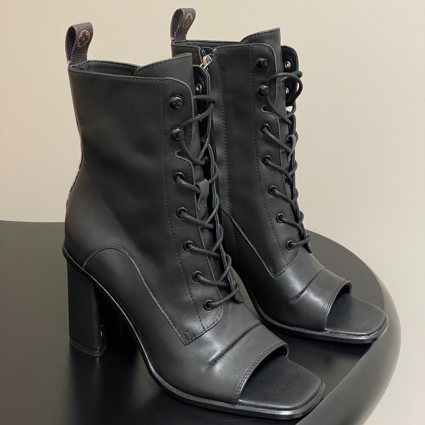 L0vis Vvtt0n Berlin Open Toe Ankle Boots Black For Women 1AIBRU
