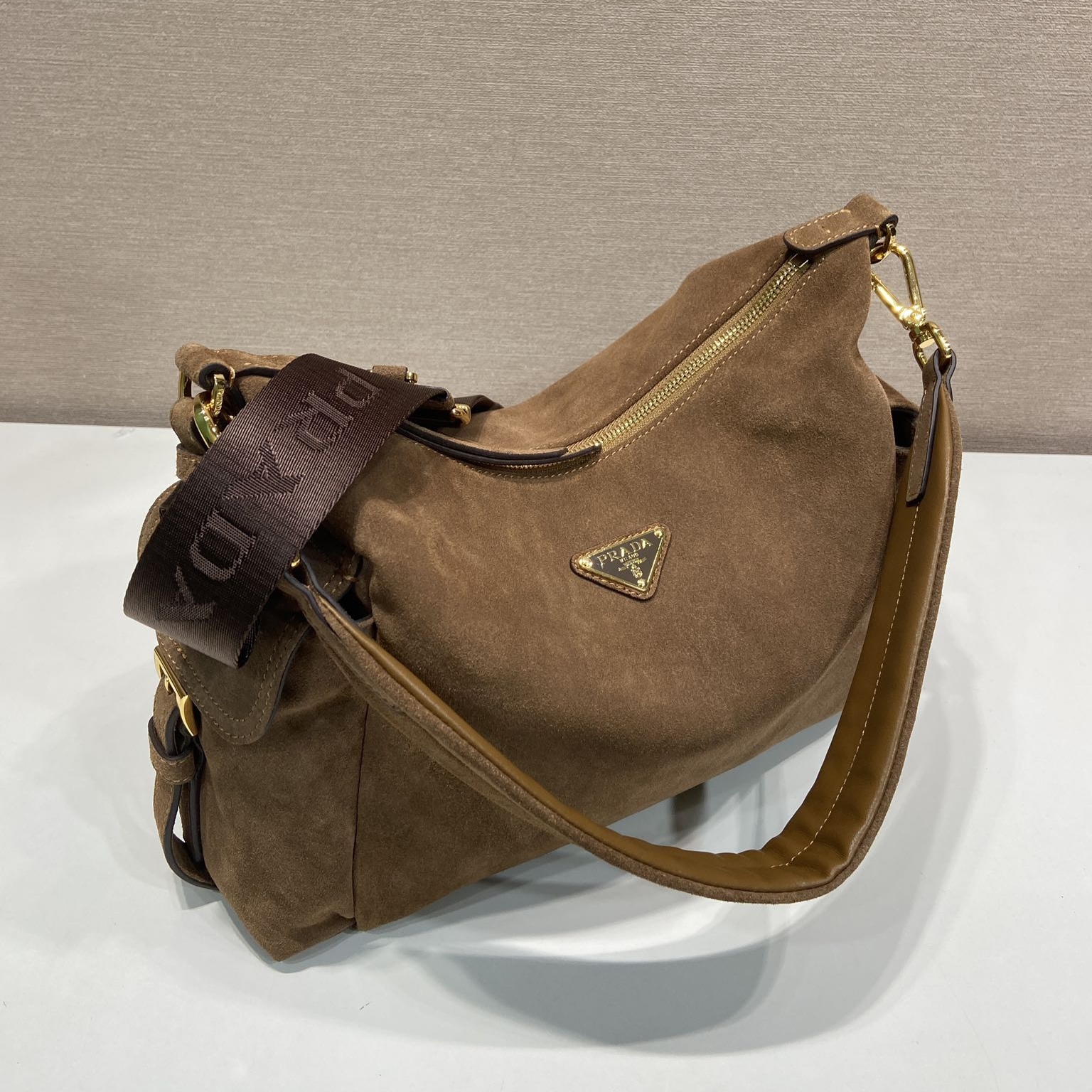 [True-to-ORIGINAL] Pra*a Explore Large Suede Bag Cocoa Brown For Women 32cm/12.6in 1BC264_008_F0324_V_NOO