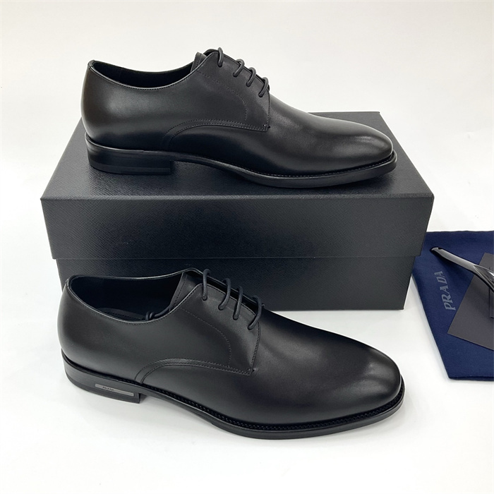 Pra*a Leather Lace-Up Loafers Black For Men