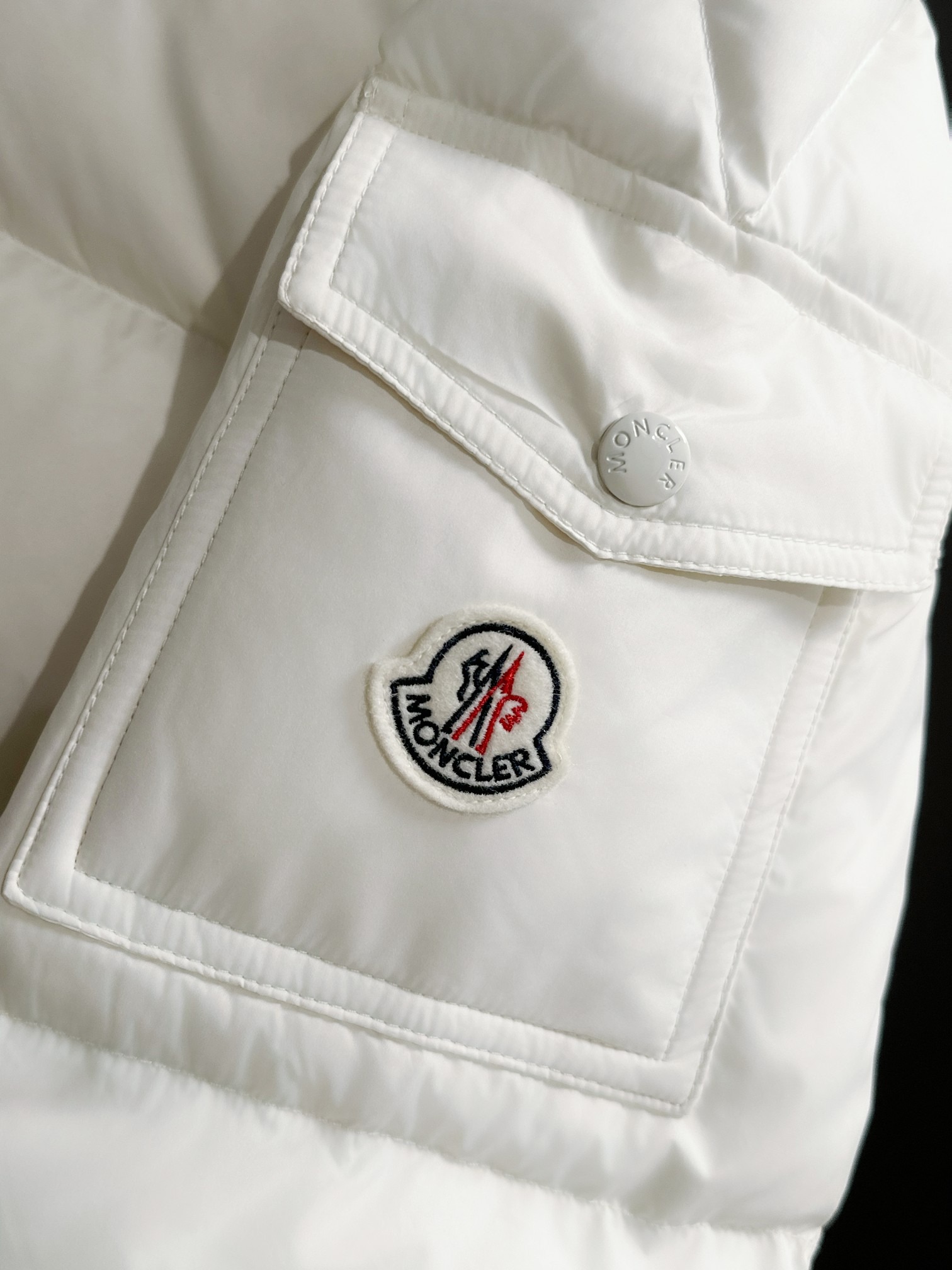 Moncler Maya 70 Hooded Short Down Jacket White For Women K20931A0010254A81