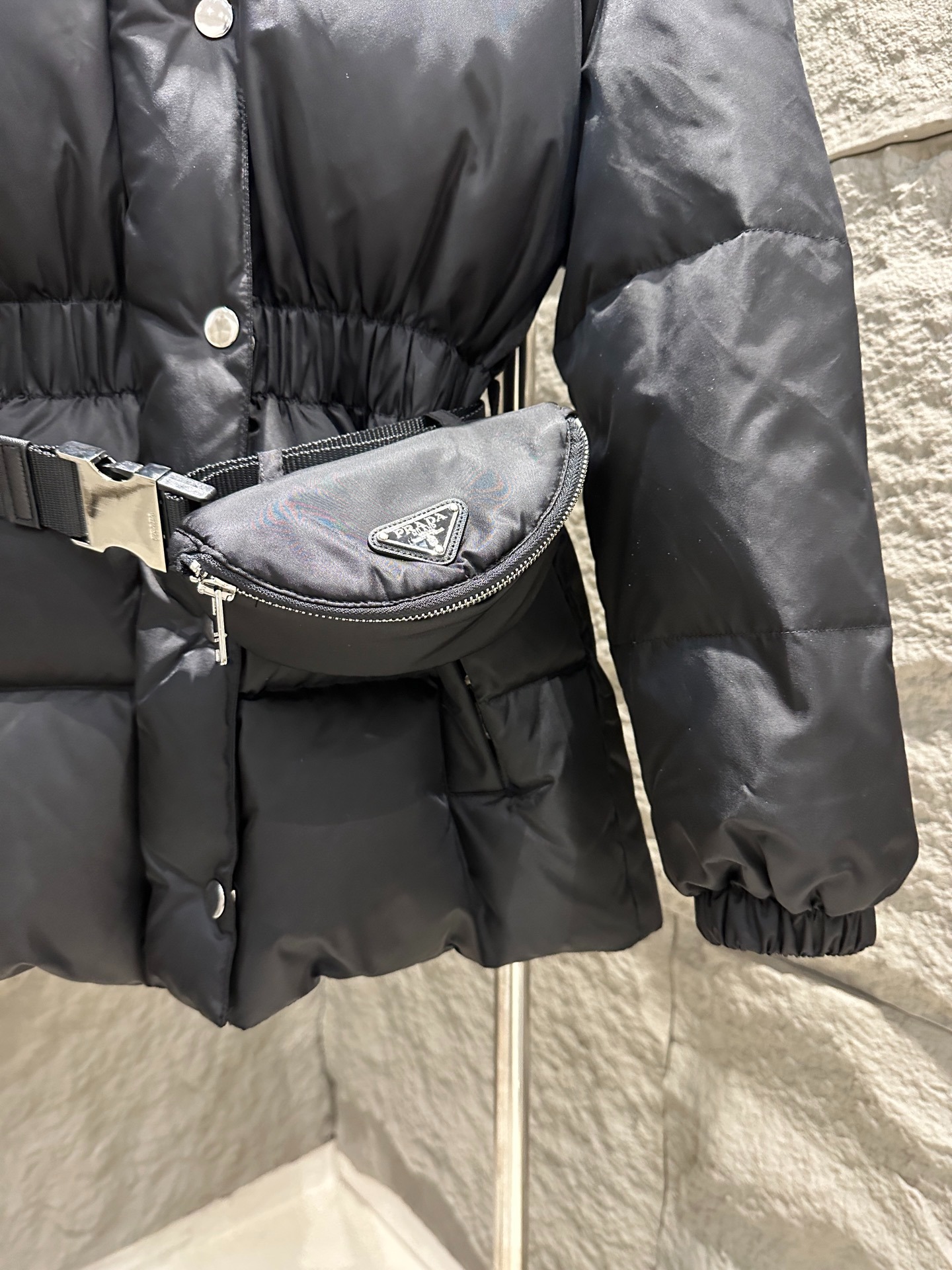 Pra*a Re-Nylon Down Jacket Black For Women – 29X966_1WQ8_F0002_S_OOO