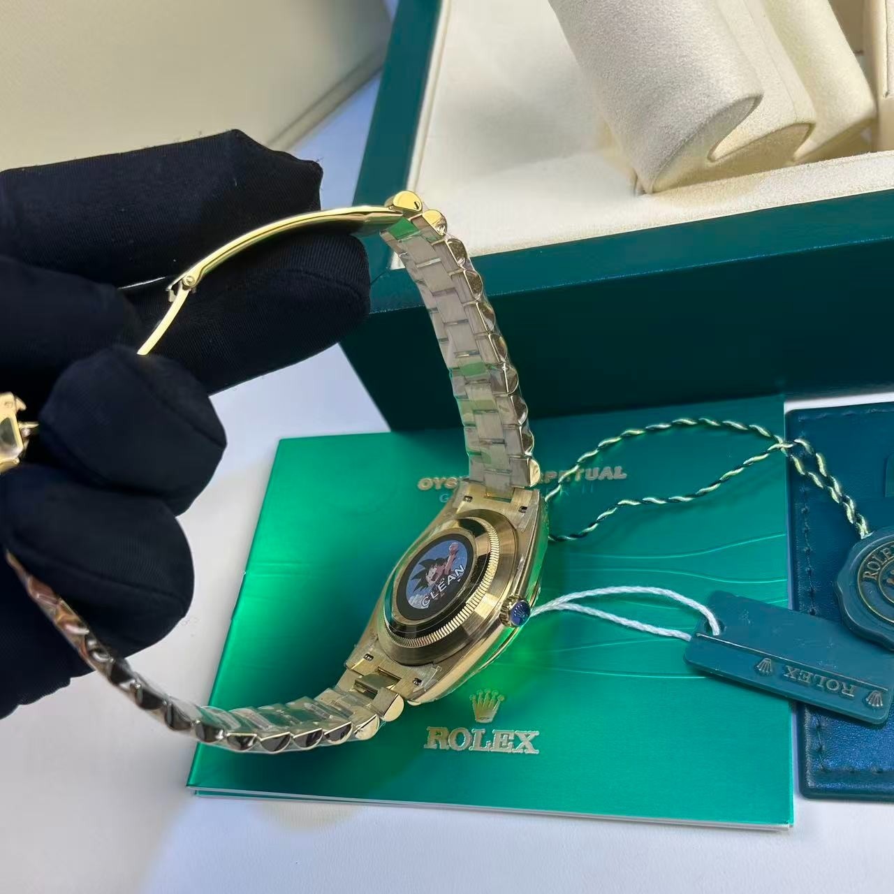 R01ex Day-Date 36 Watch Gold Toned Silver Dial 36mm For Men