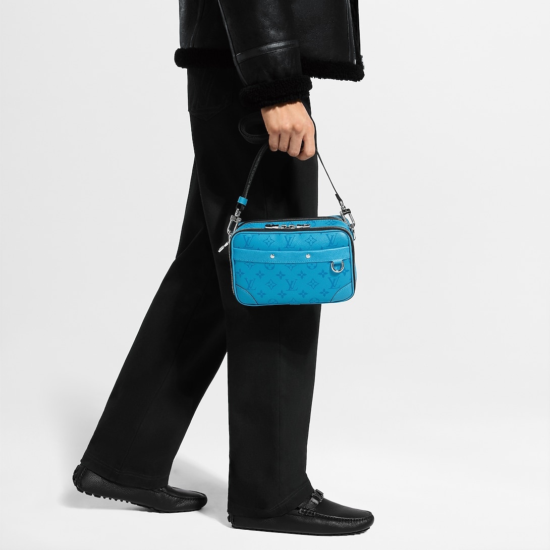 L0vis Vvtt0n Alpha Messenger Crossbody Bag 9.4in/ 24cm Tropical Blue Silver Hardware For Men M27646