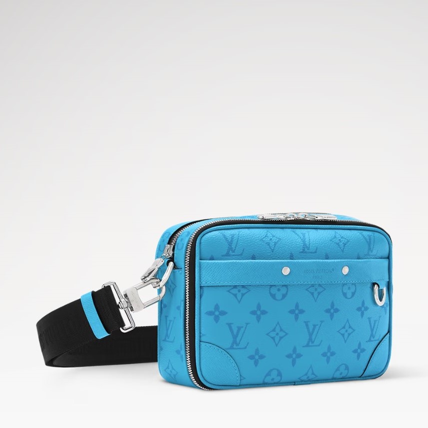 L0vis Vvtt0n Alpha Messenger Crossbody Bag 9.4in/ 24cm Tropical Blue Silver Hardware For Men M27646