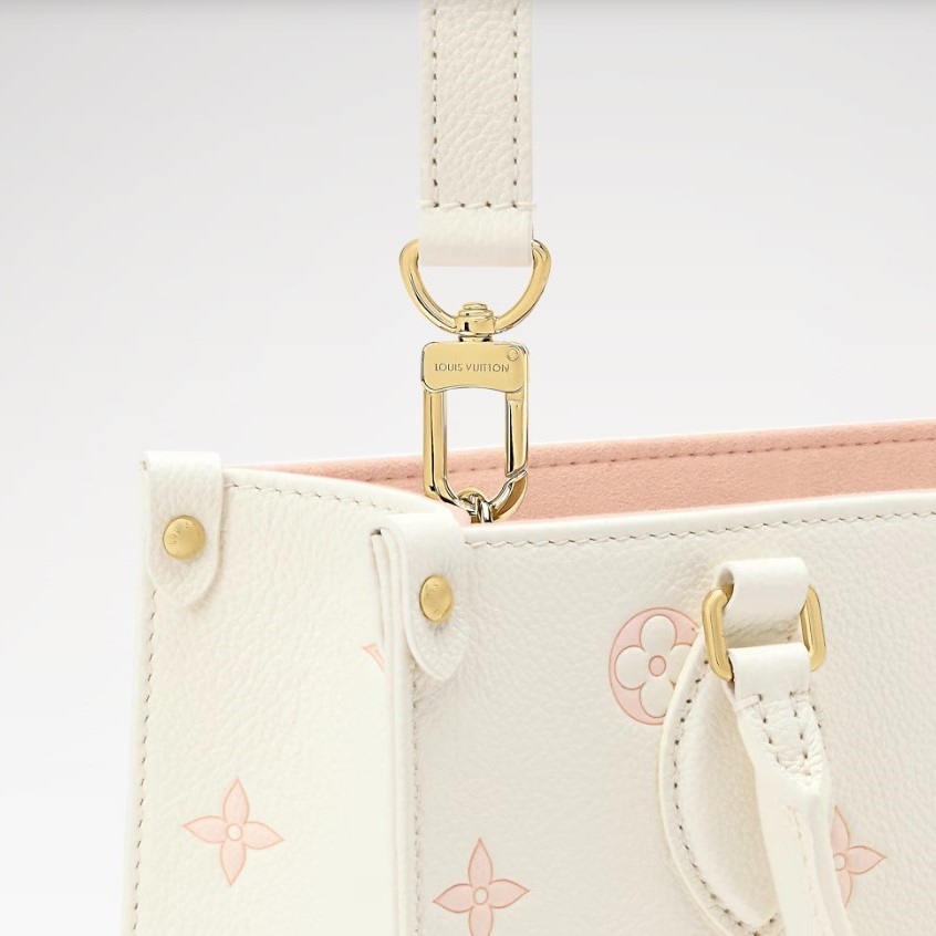 L0vis Vvtt0n OnTheGo PM Tote Bag 9.8in/ 25cm Milky White/ Peach Gold Hardware For Women M28313