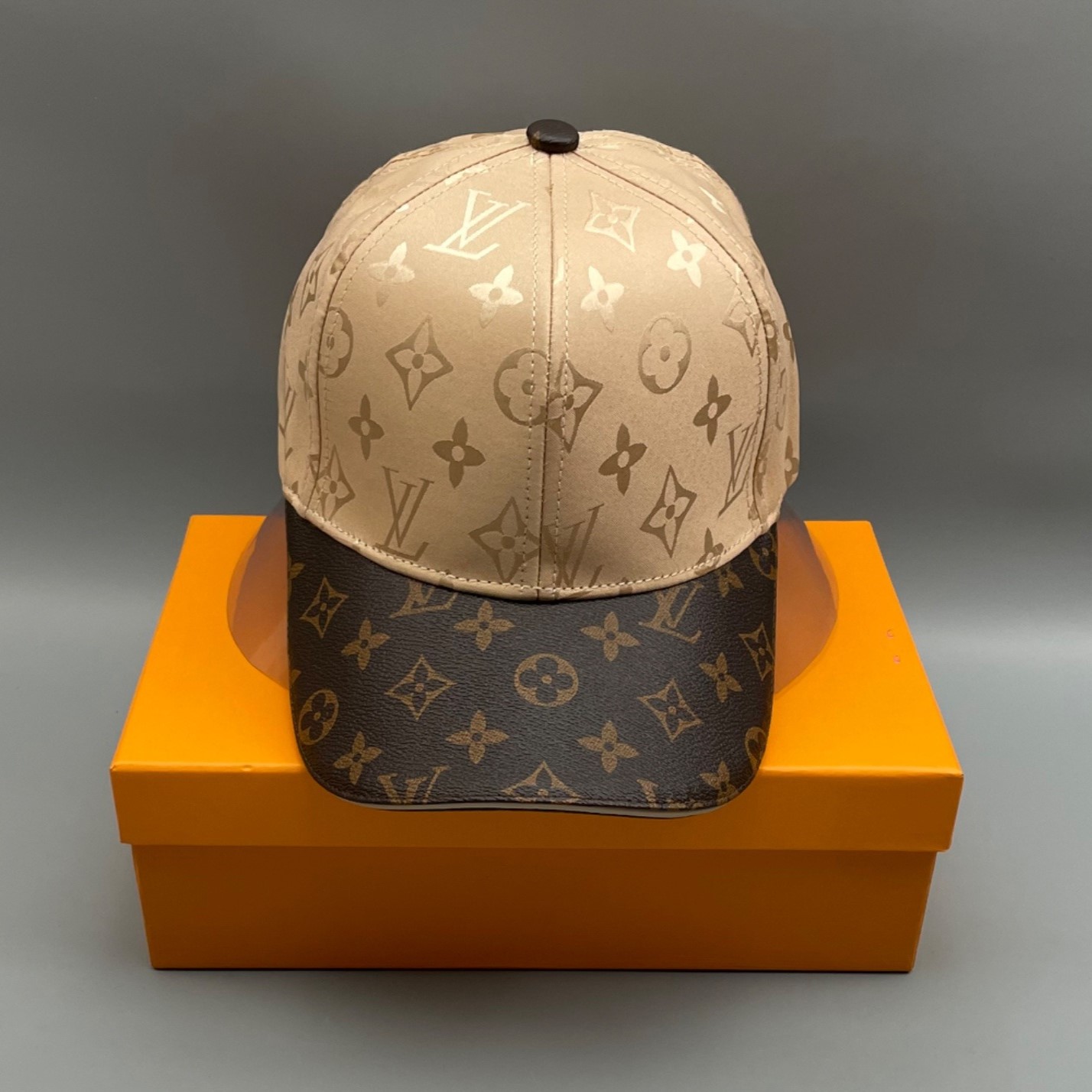 L0vis Vvtt0n LV Get Ready Cap Monogram Beige LV Cap M76504