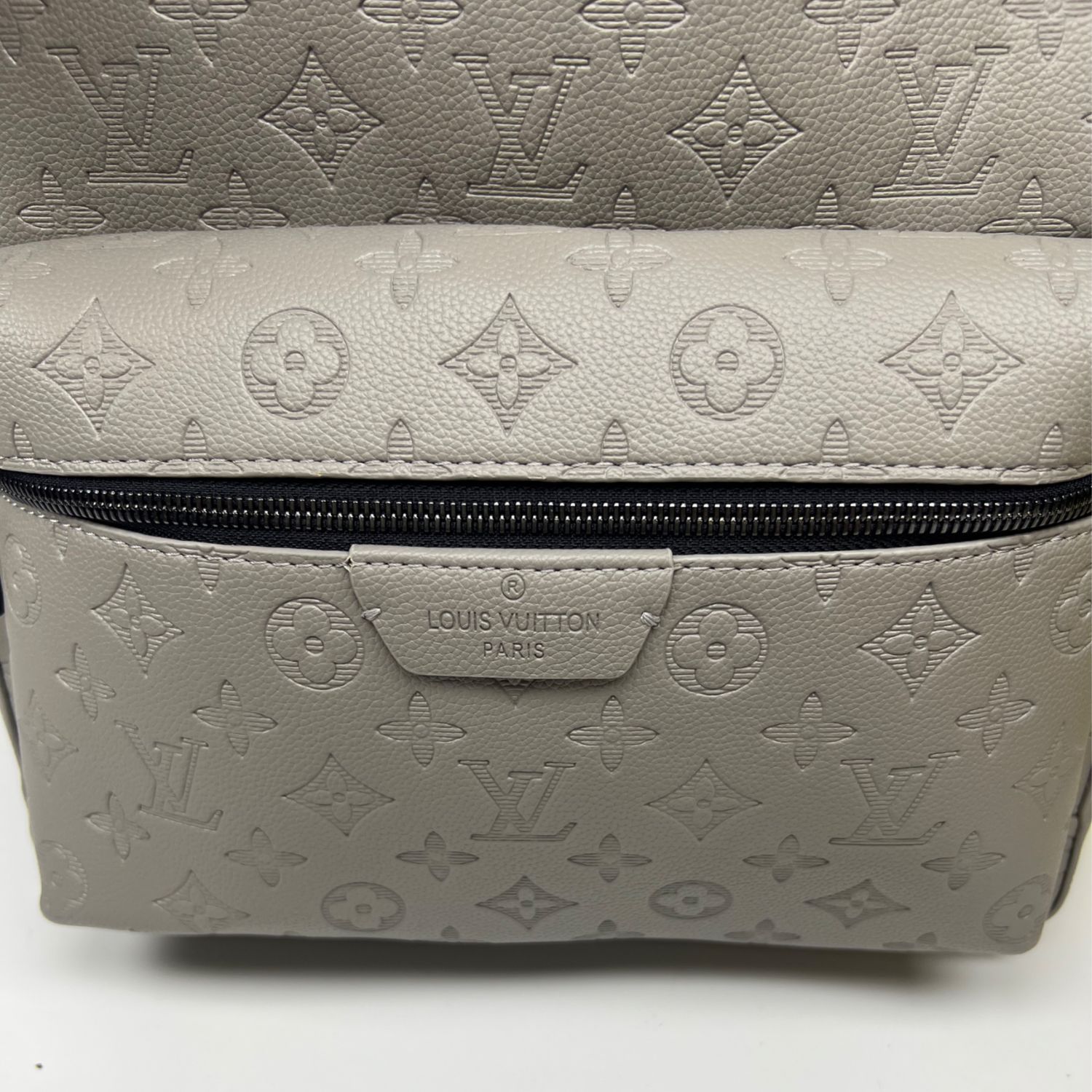 L0vis Vvtt0n Discovery Backpack Grey For Men 11.4in/29cm