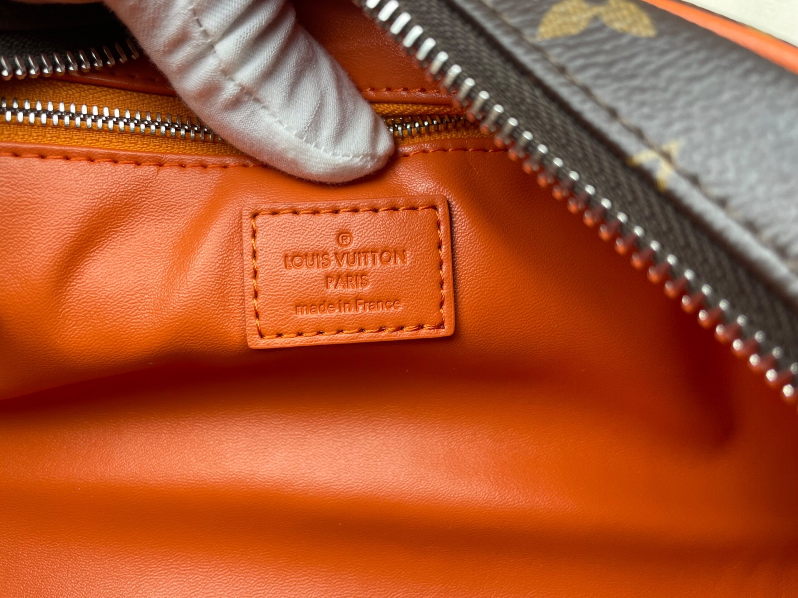 L0vis Vvtt0n Dopp Kit Toiletry Bag Orange 11in/28cm M46765