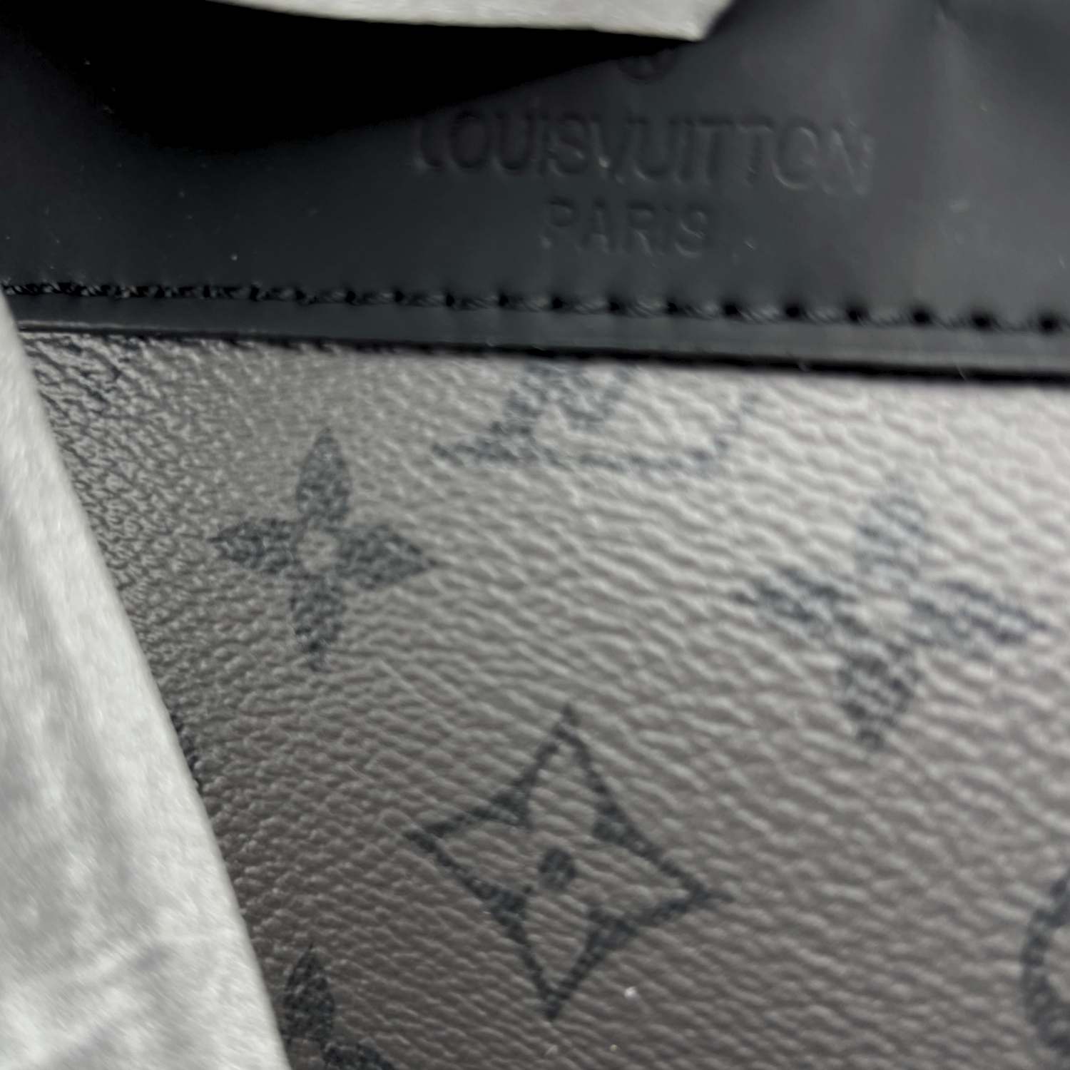 L0vis Vvtt0n Christopher MM Monogram Eclipse Black For Men 17.3in/44cm M45419