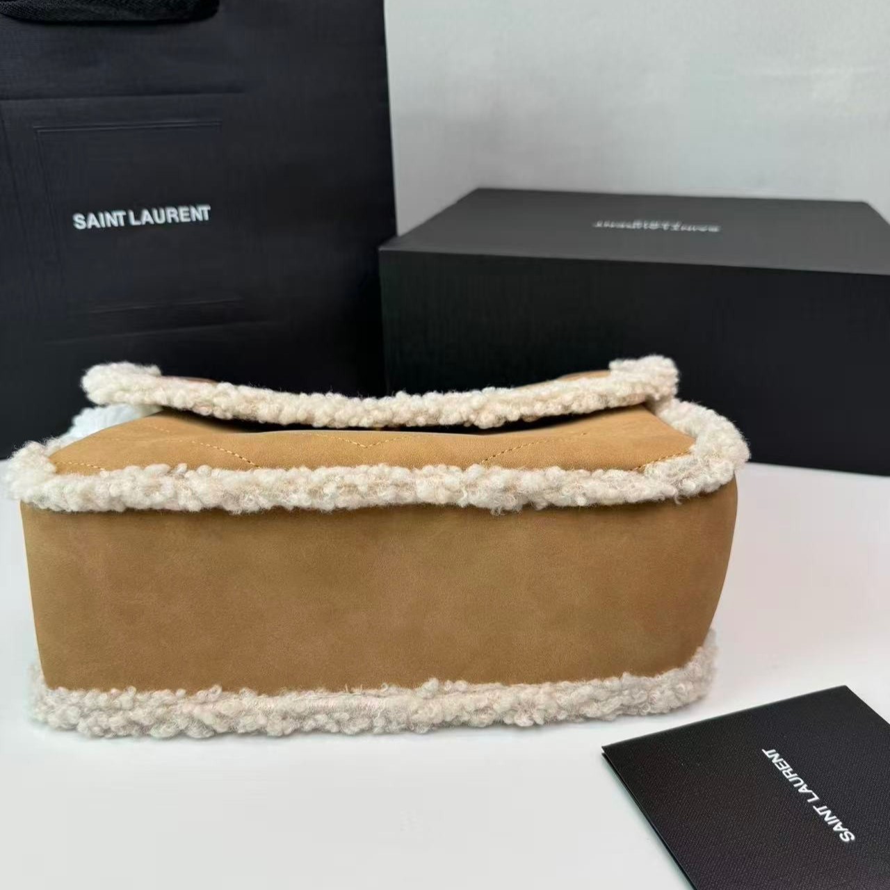 Sa1nt Lau*nt Taupe Shearling Medium Niki Bag Brown For Women, Women’s Bags 8.66in/22cm Y51‎